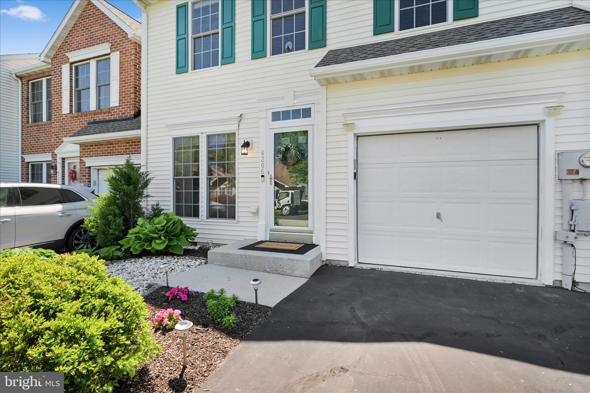 BROOKSIDE - Residential