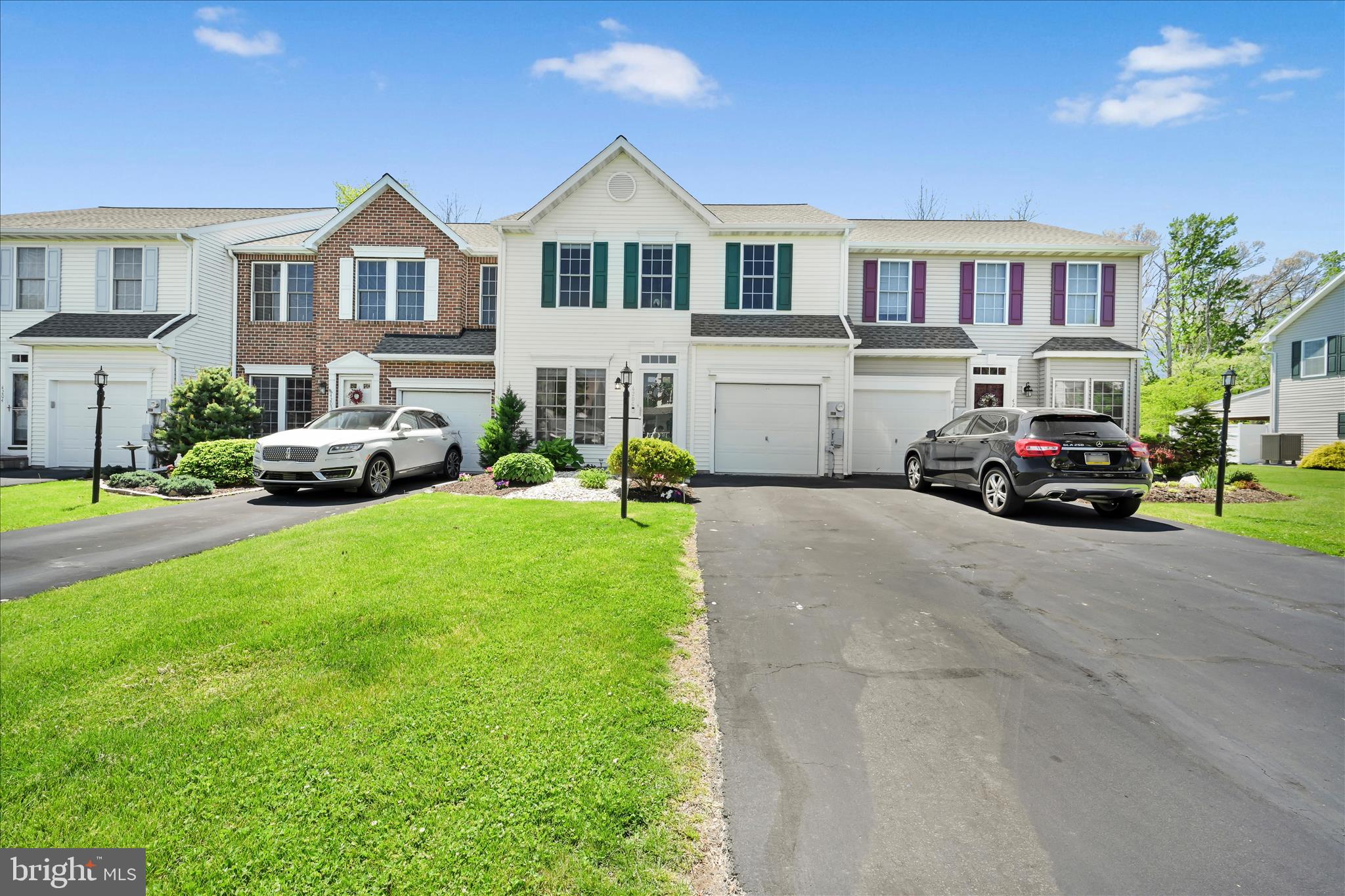 BROOKSIDE - Residential