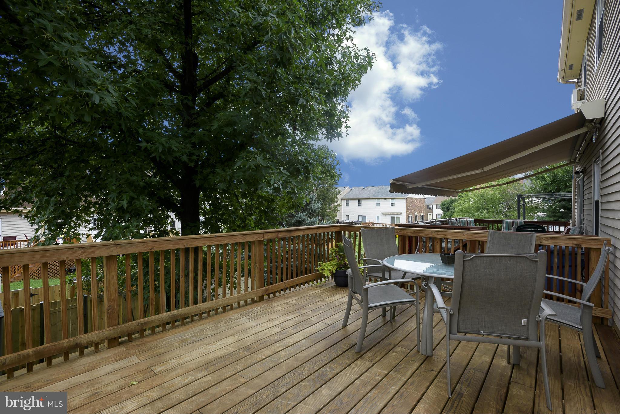 ELIZABETHS LANDING - Residential