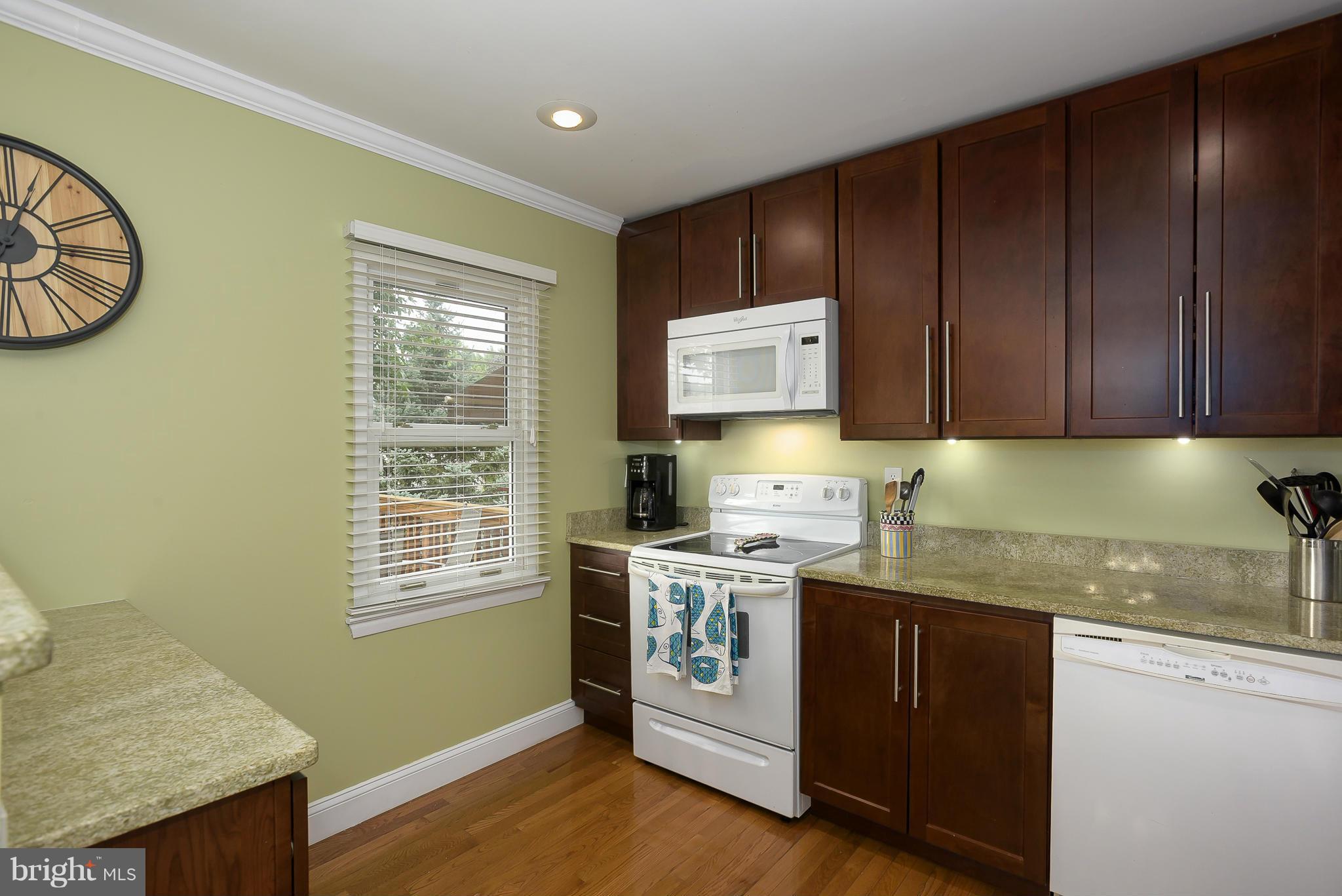 ELIZABETHS LANDING - Residential