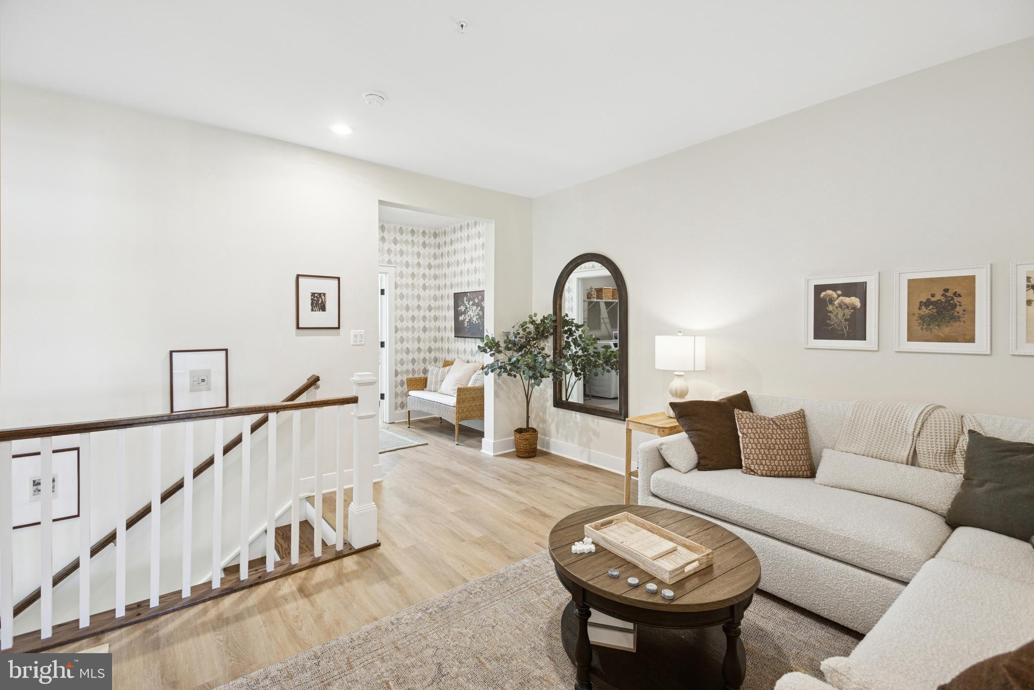 MAGNOLIA HILL - Residential