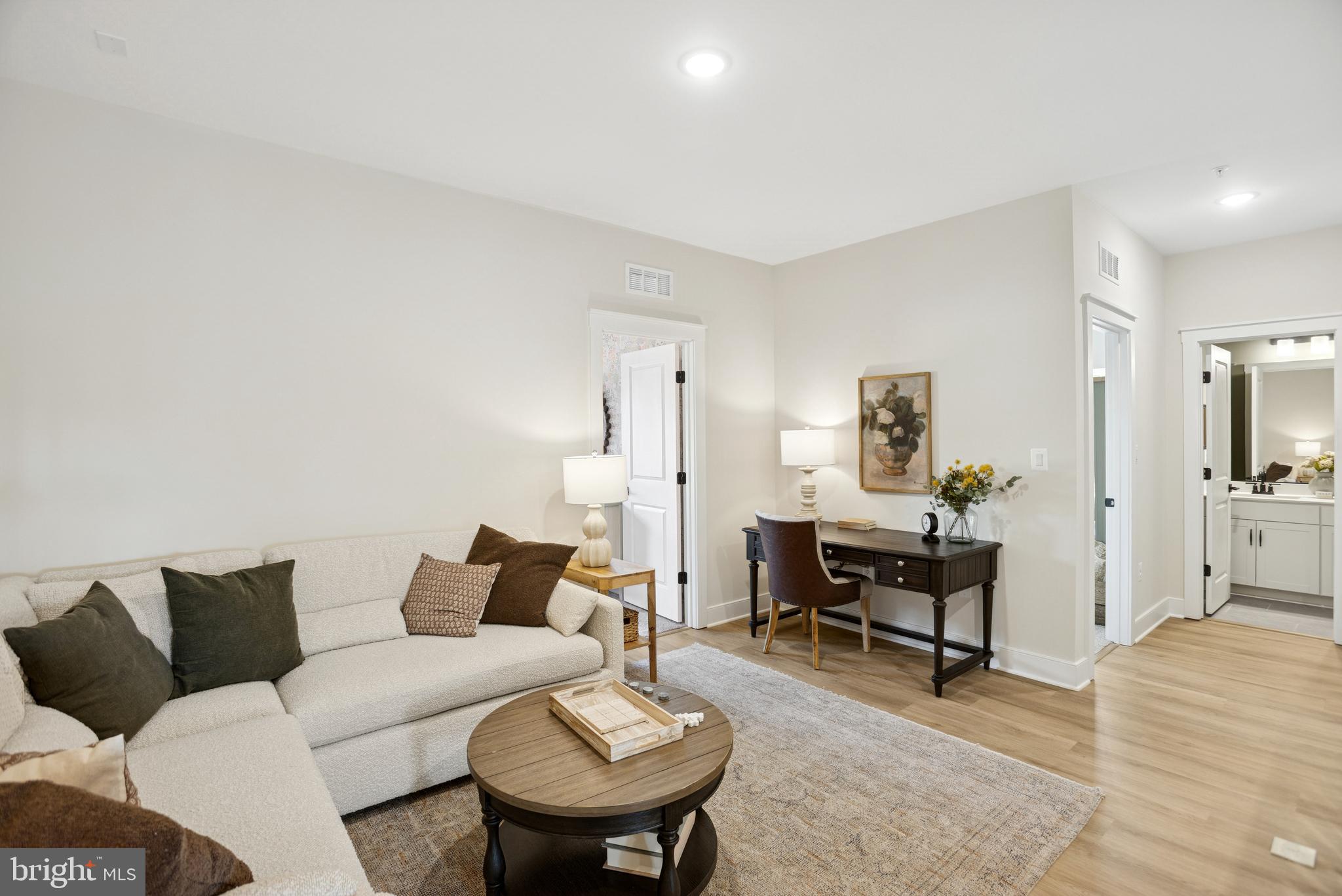 MAGNOLIA HILL - Residential