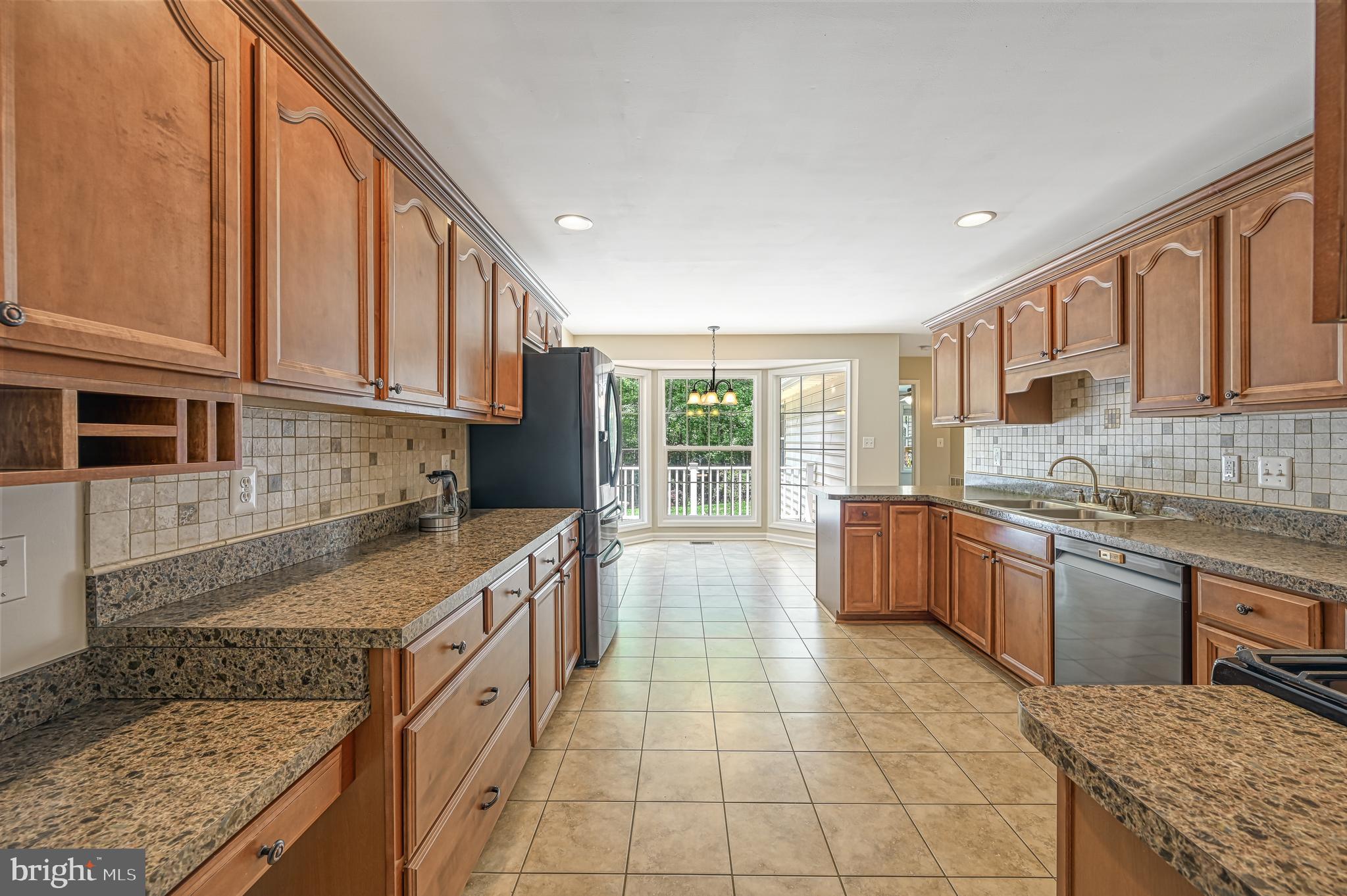 SHOREWOOD - Residential