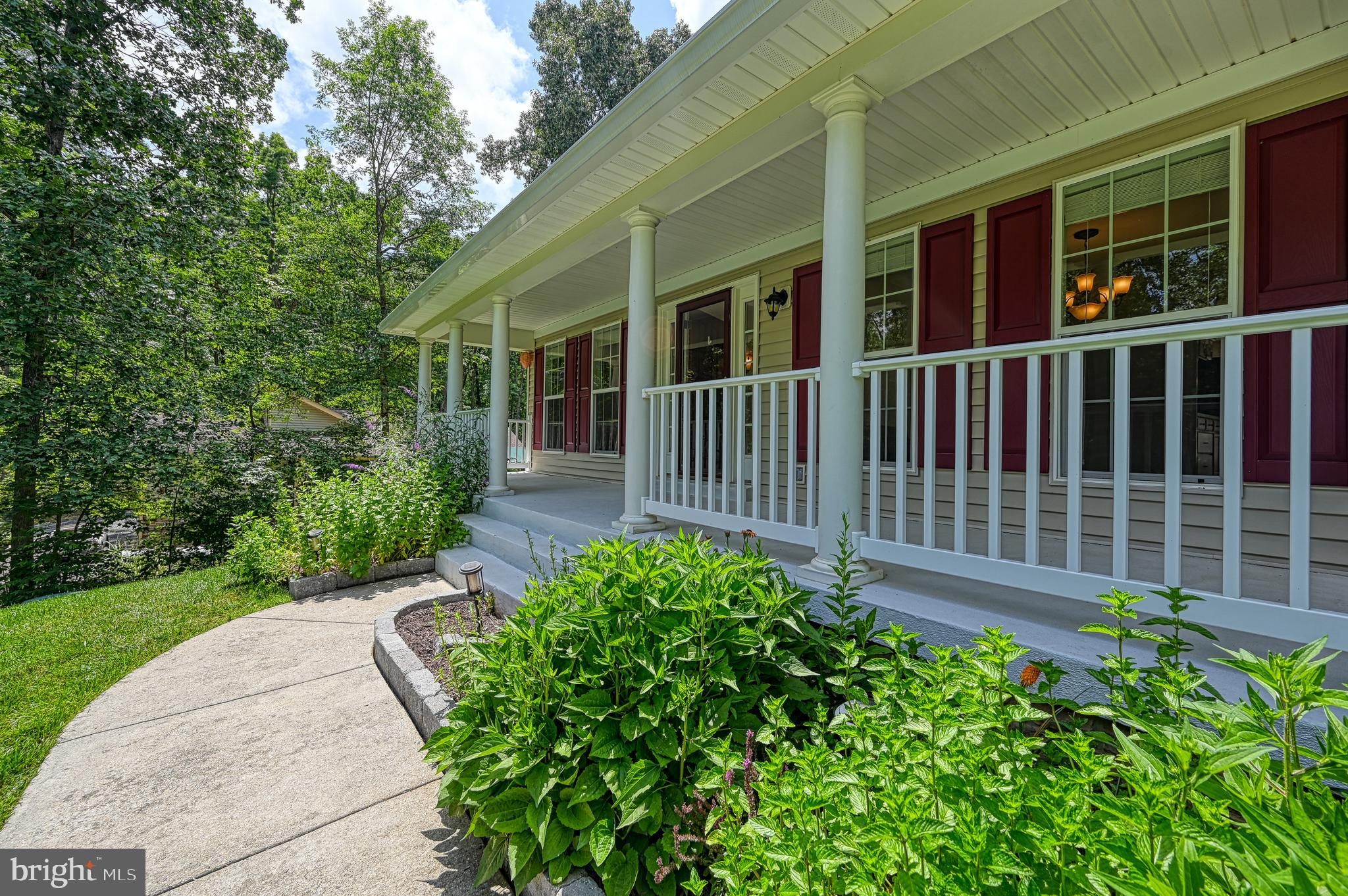 SHOREWOOD - Residential