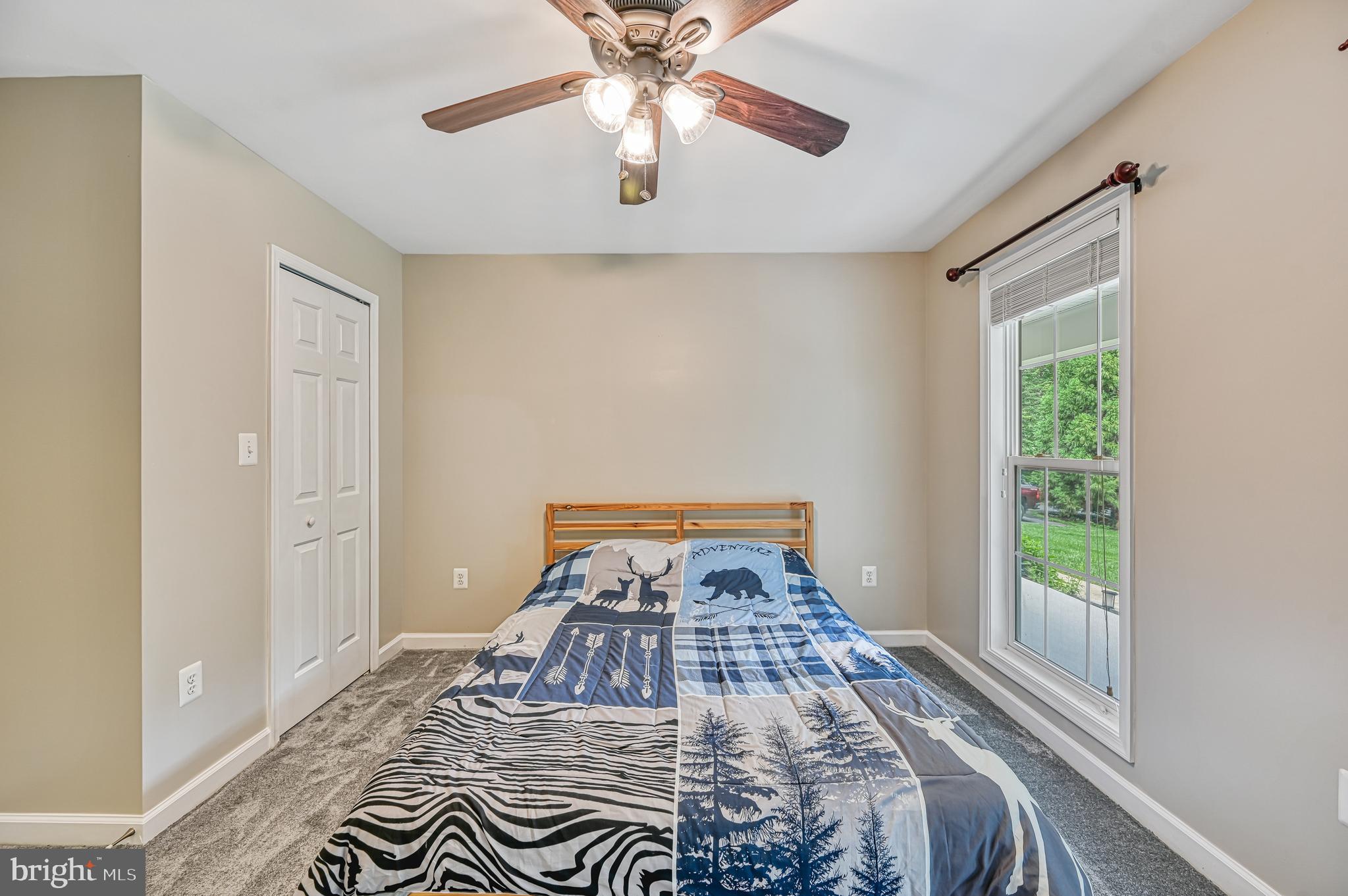 SHOREWOOD - Residential