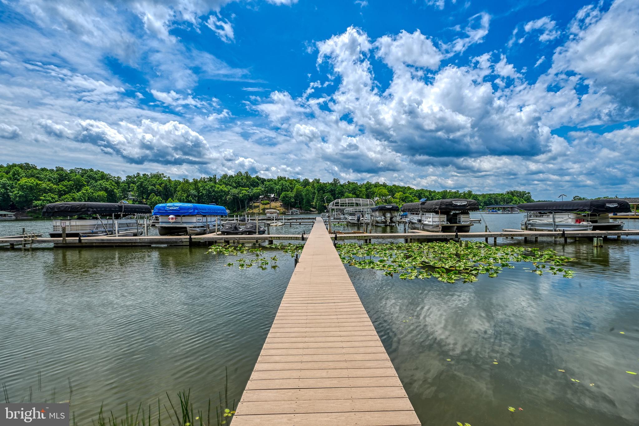 SHOREWOOD - Residential