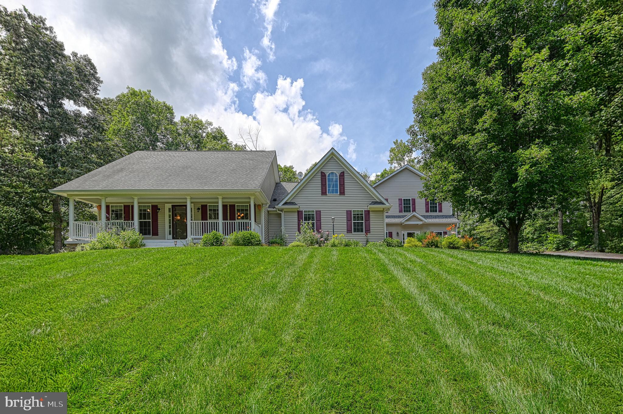 SHOREWOOD - Residential