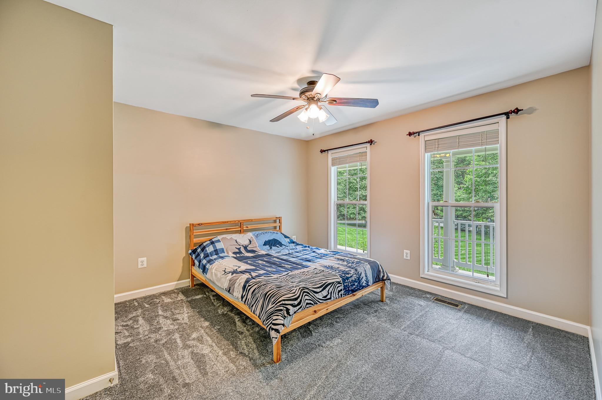 SHOREWOOD - Residential