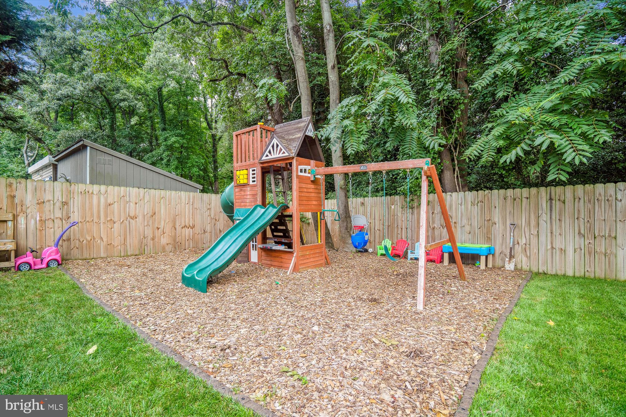 PARADISE BEACH - Residential