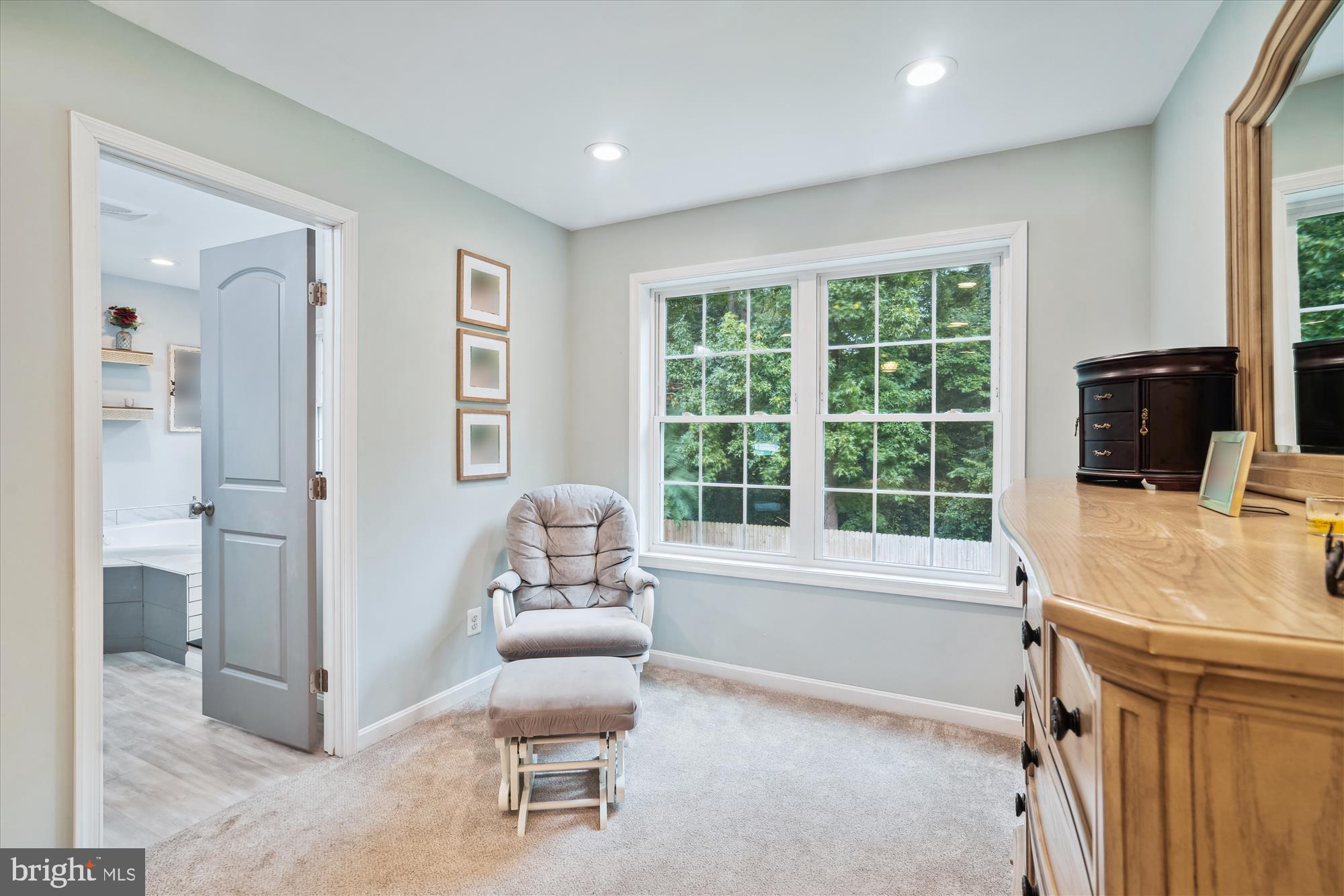 PARADISE BEACH - Residential