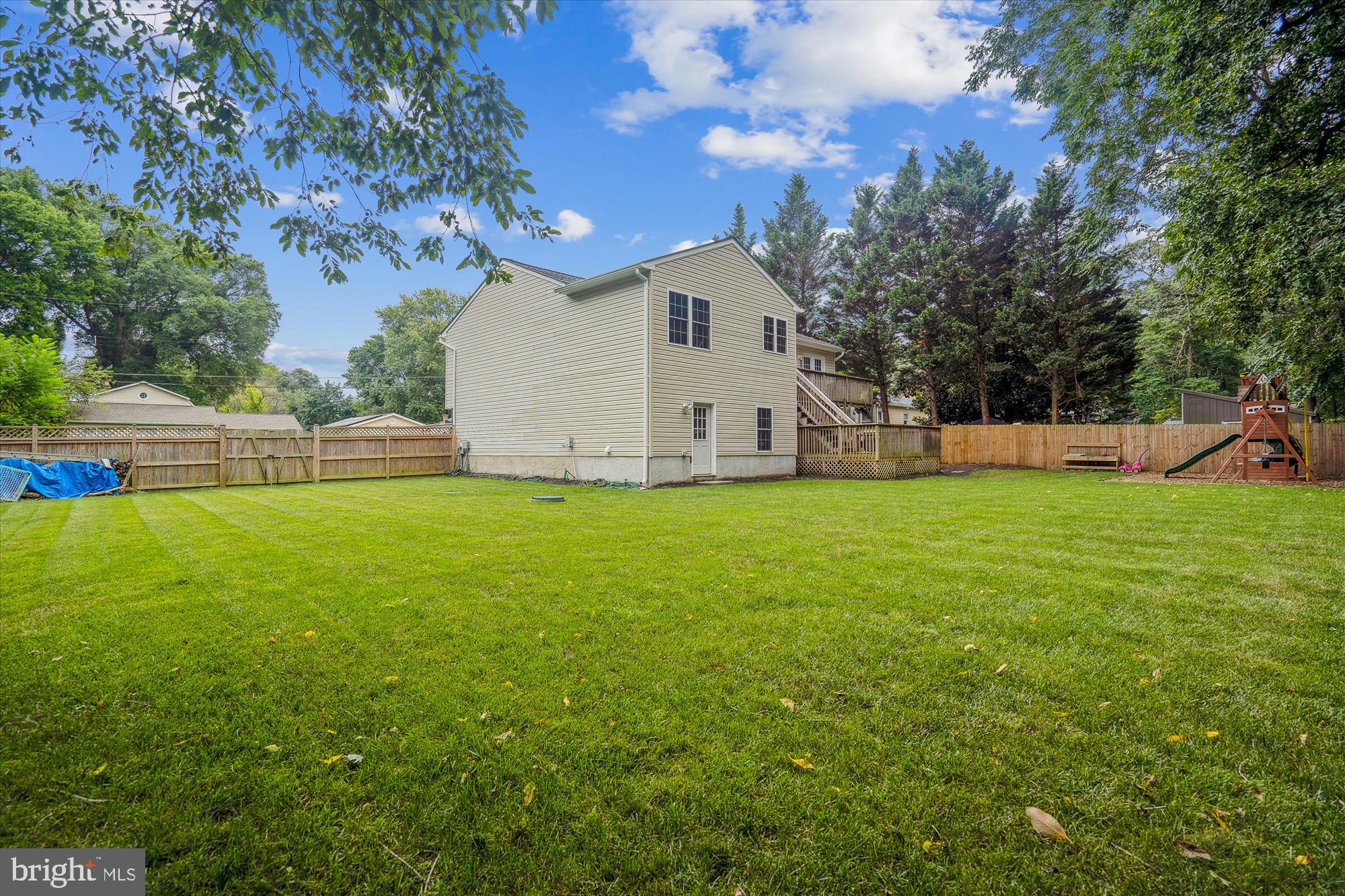 PARADISE BEACH - Residential