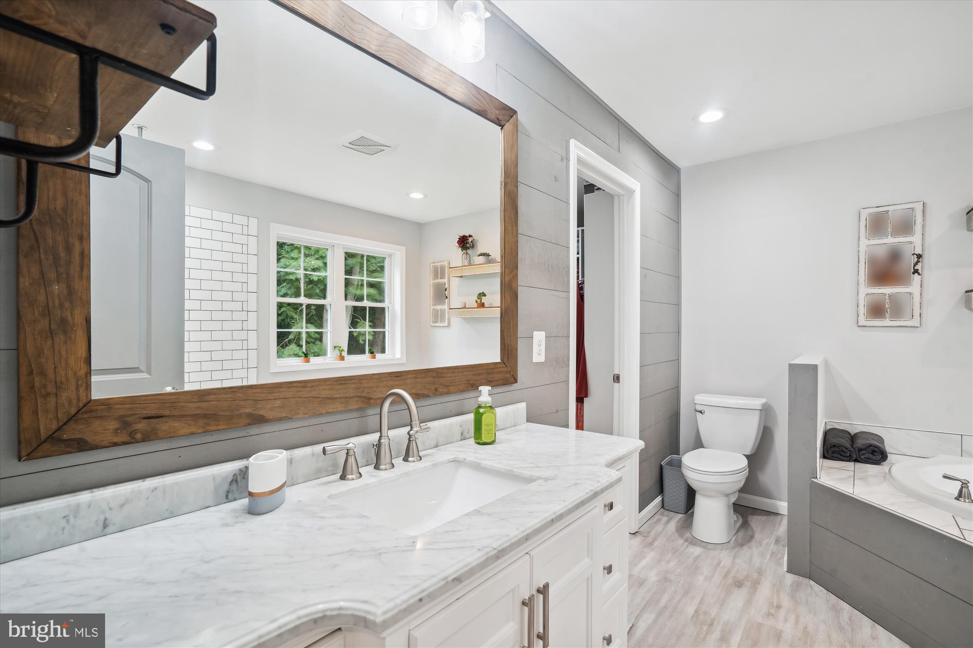 PARADISE BEACH - Residential