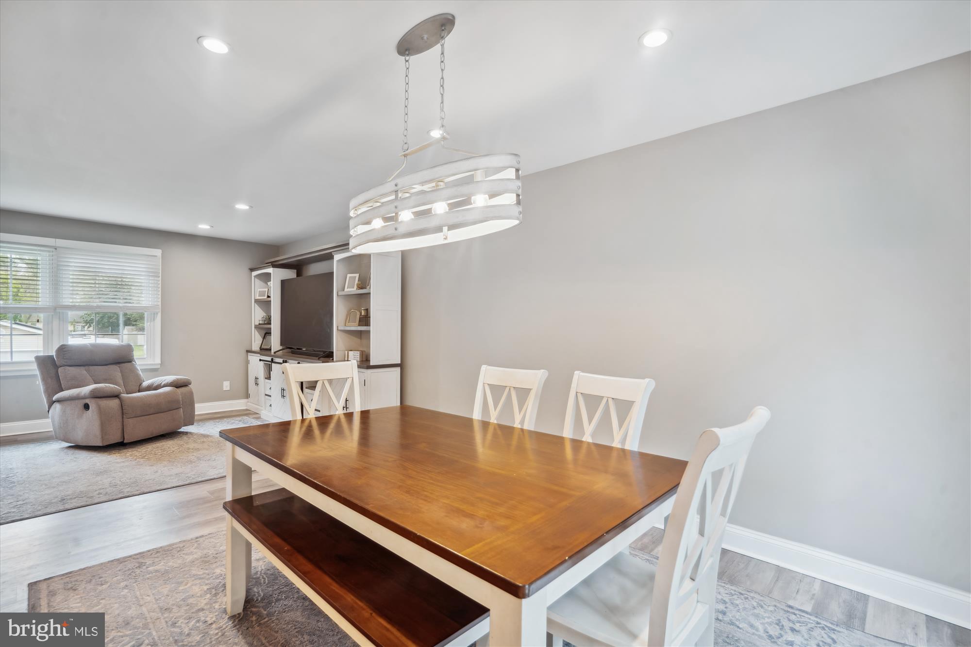 PARADISE BEACH - Residential