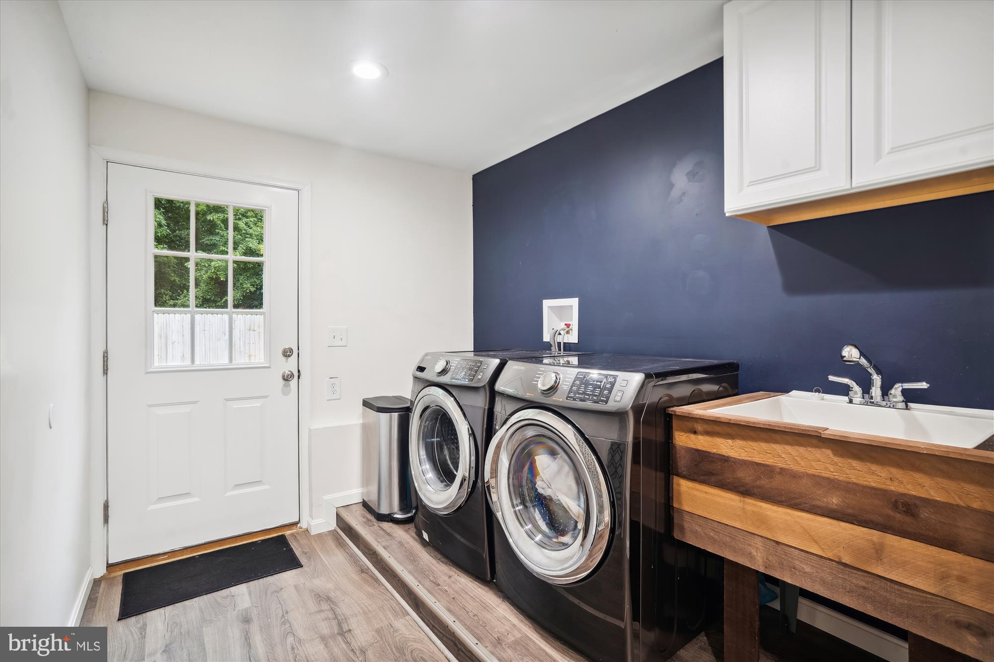 PARADISE BEACH - Residential