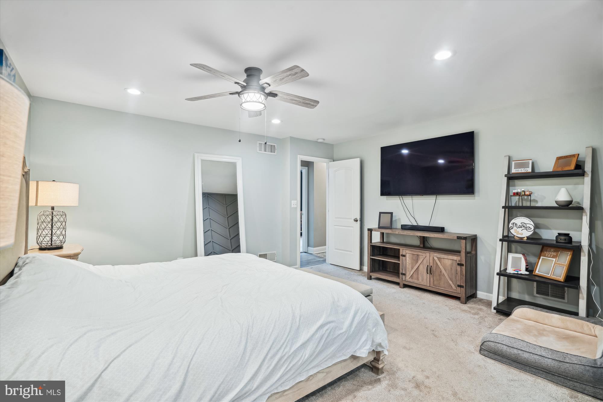 PARADISE BEACH - Residential