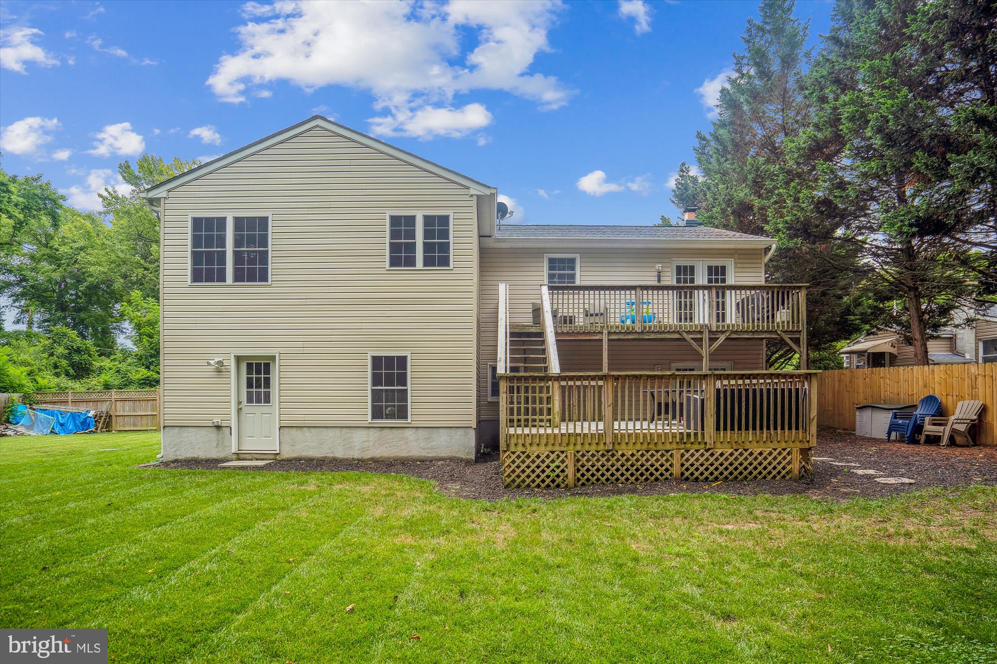 PARADISE BEACH - Residential