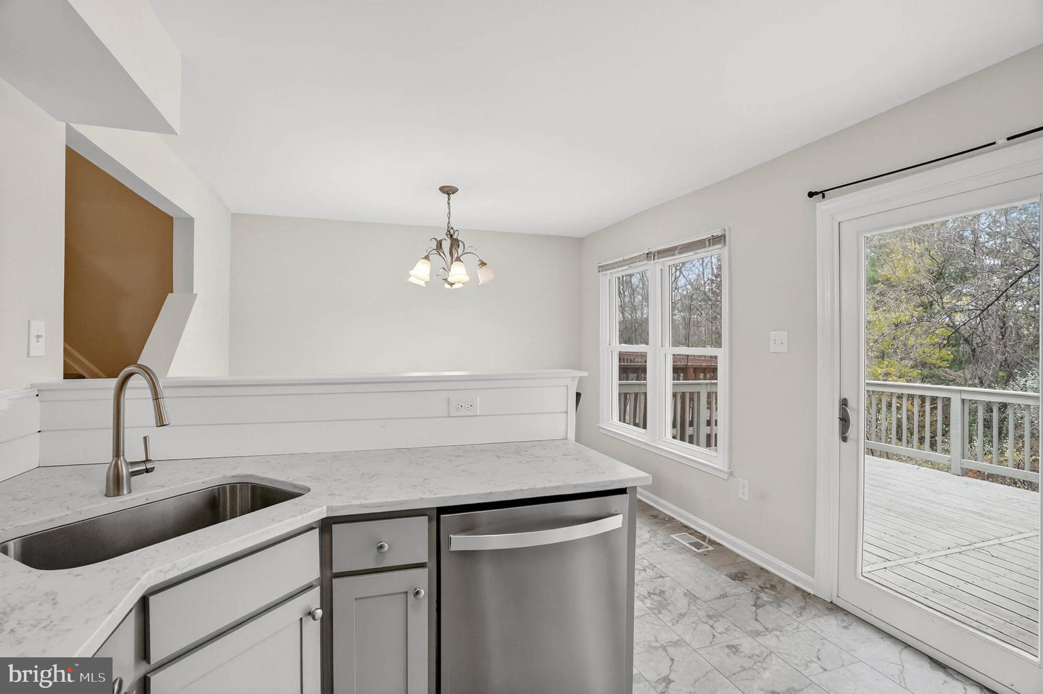 TOLL HOUSE - Residential Lease