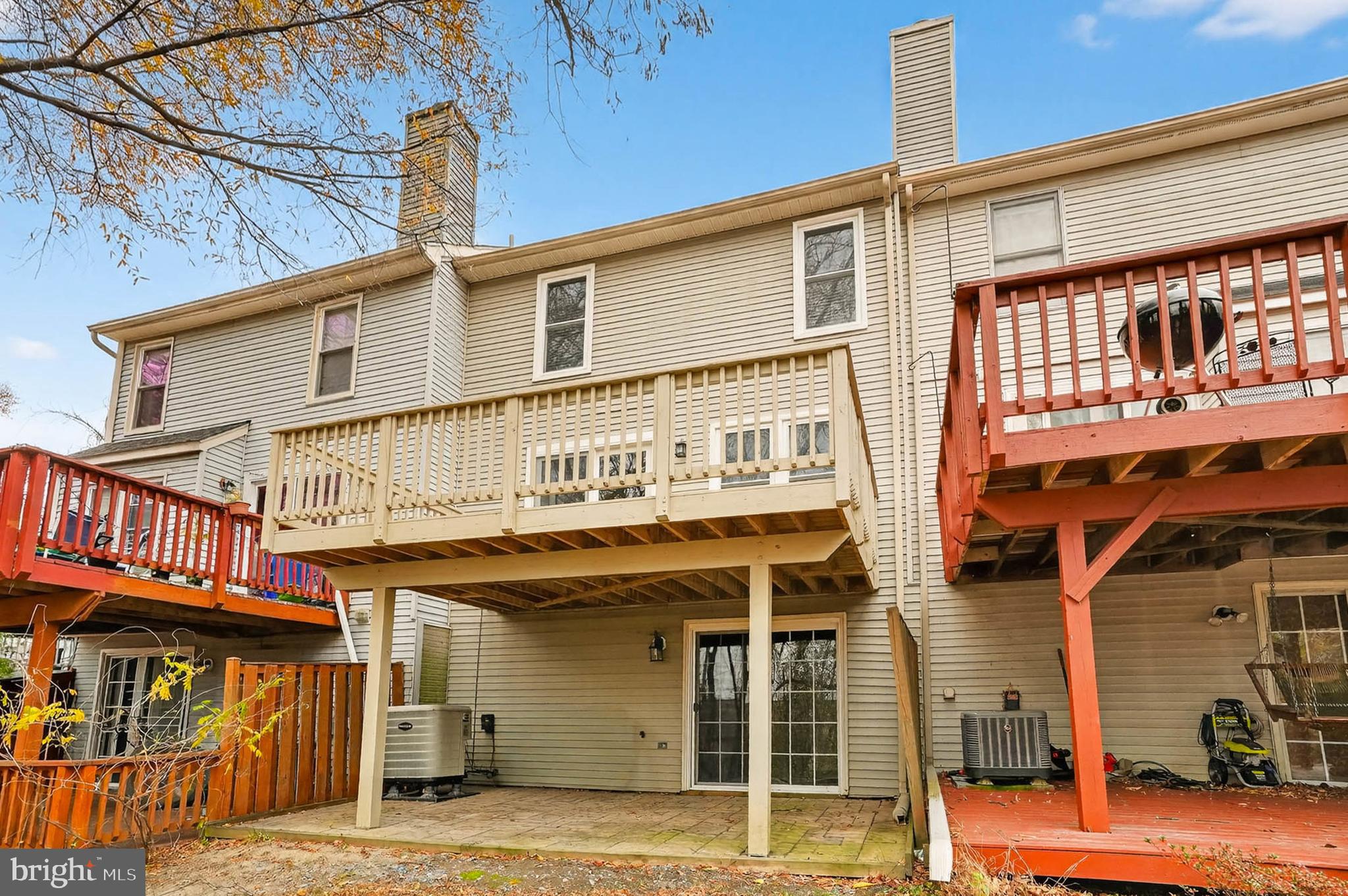 TOLL HOUSE - Residential Lease