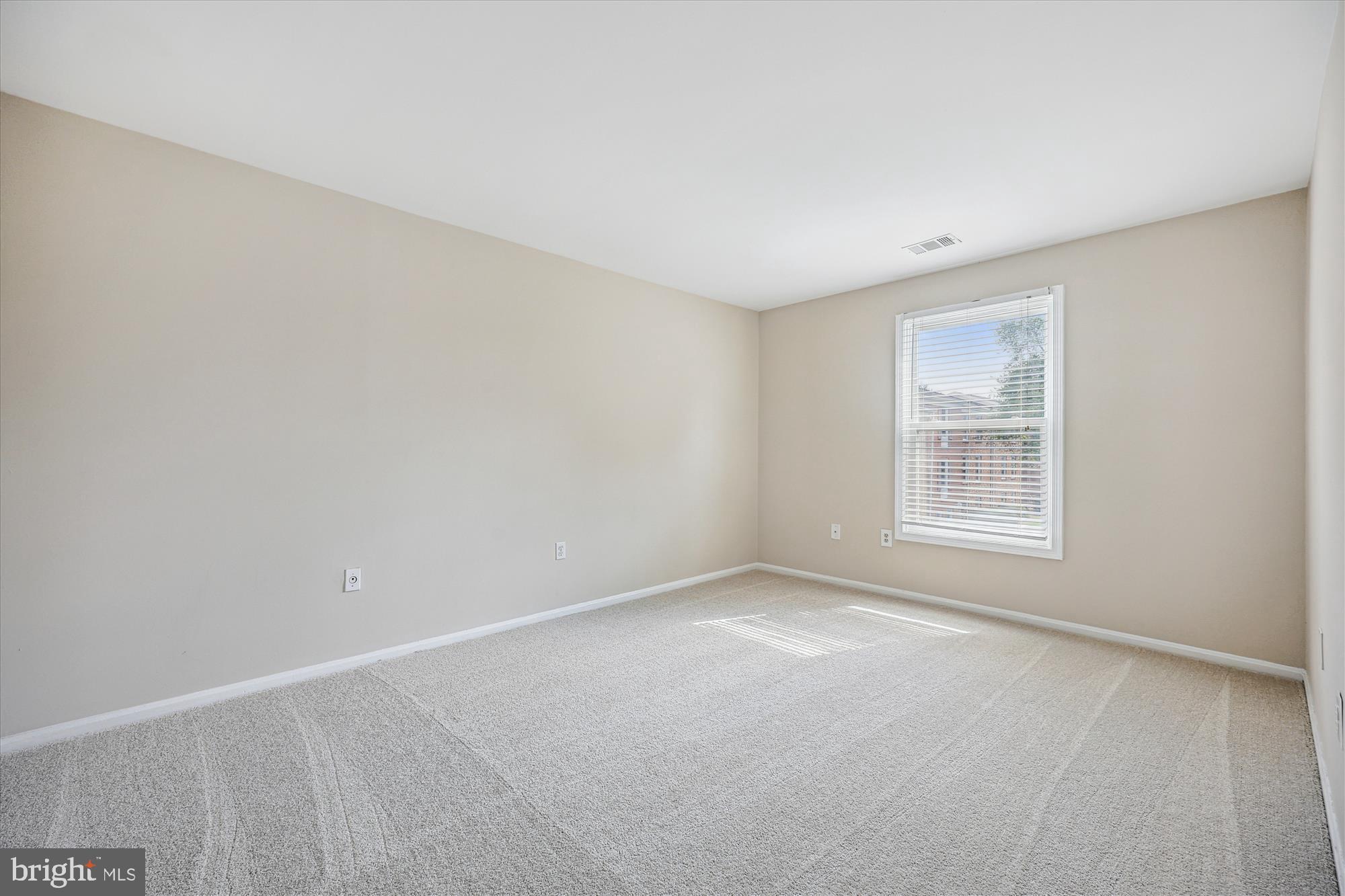 DIAMOND FARM - Residential