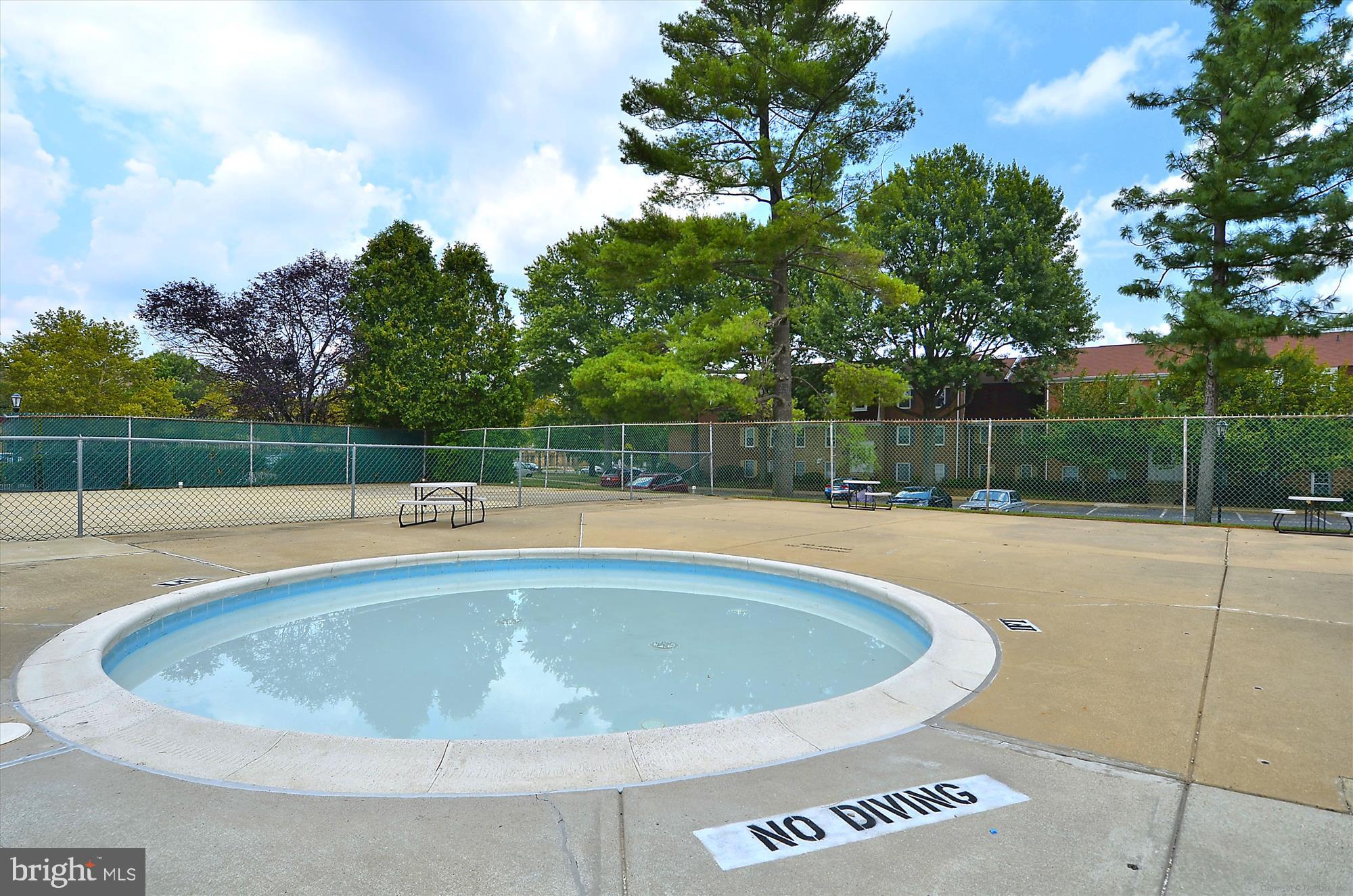 DIAMOND FARM - Residential