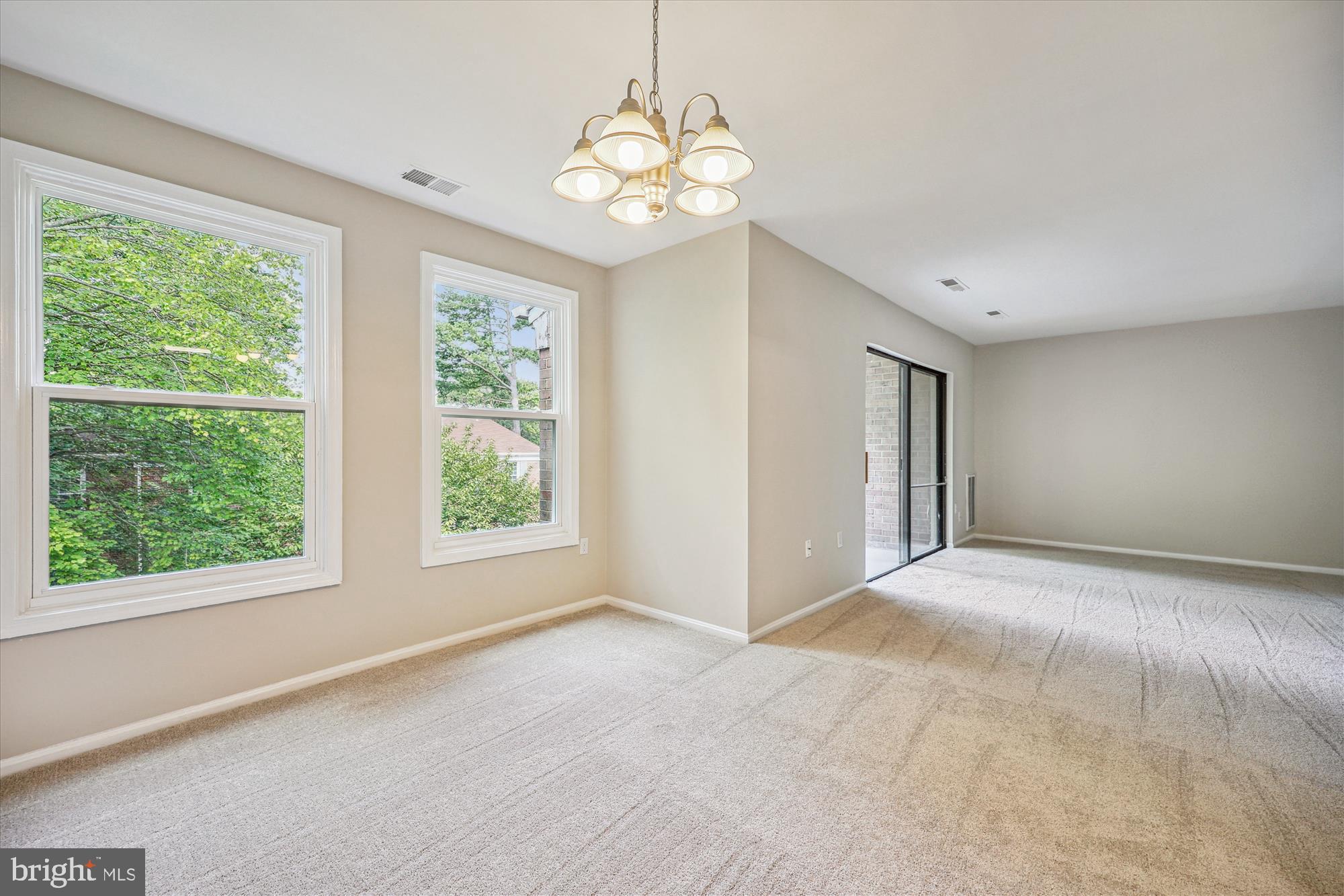 DIAMOND FARM - Residential