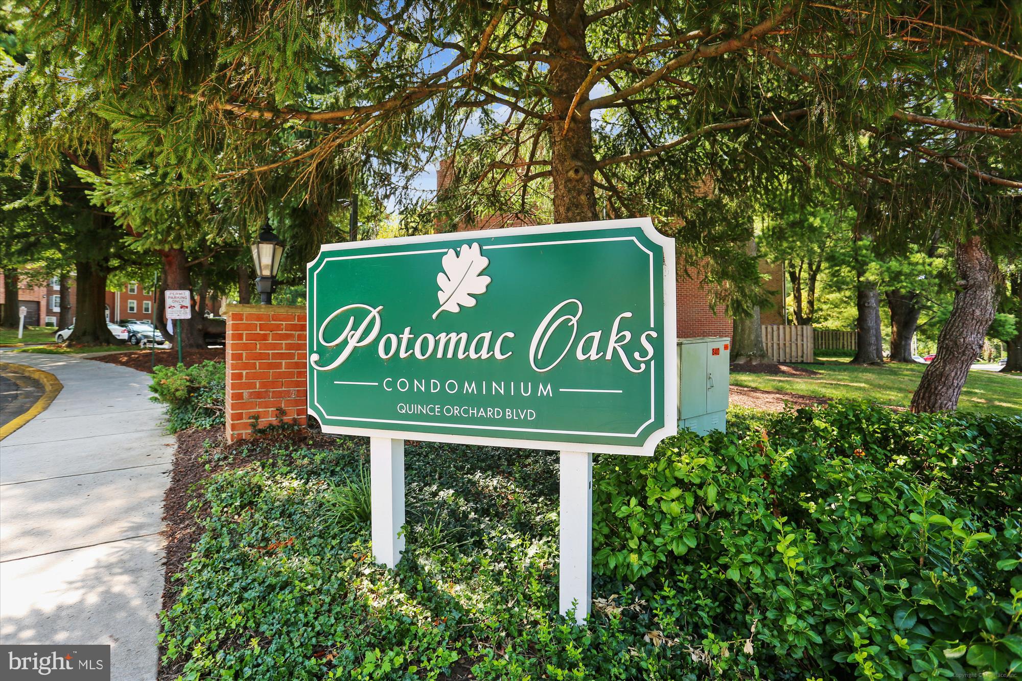 DIAMOND FARM - Residential