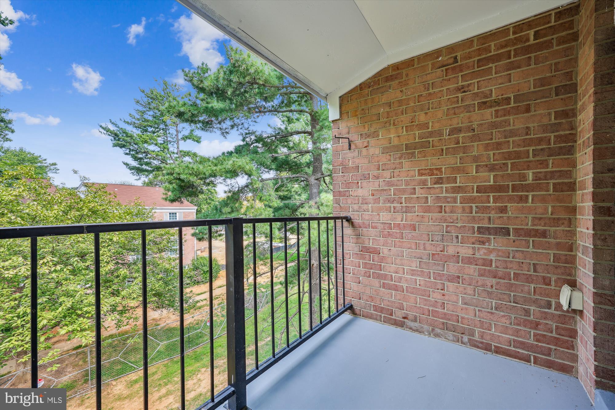 DIAMOND FARM - Residential