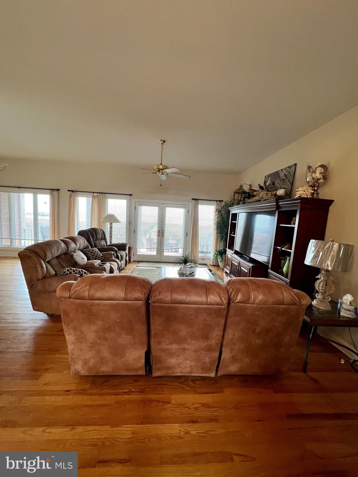 HAMMOCK POINTE - Residential