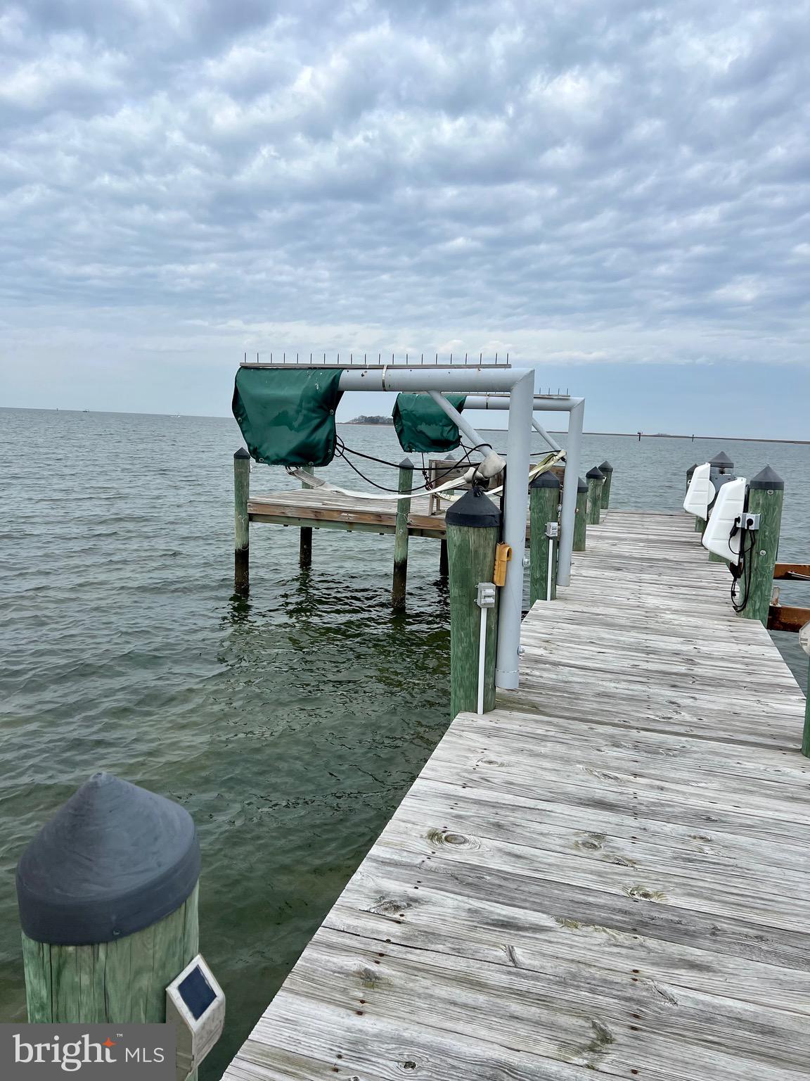 HAMMOCK POINTE - Residential