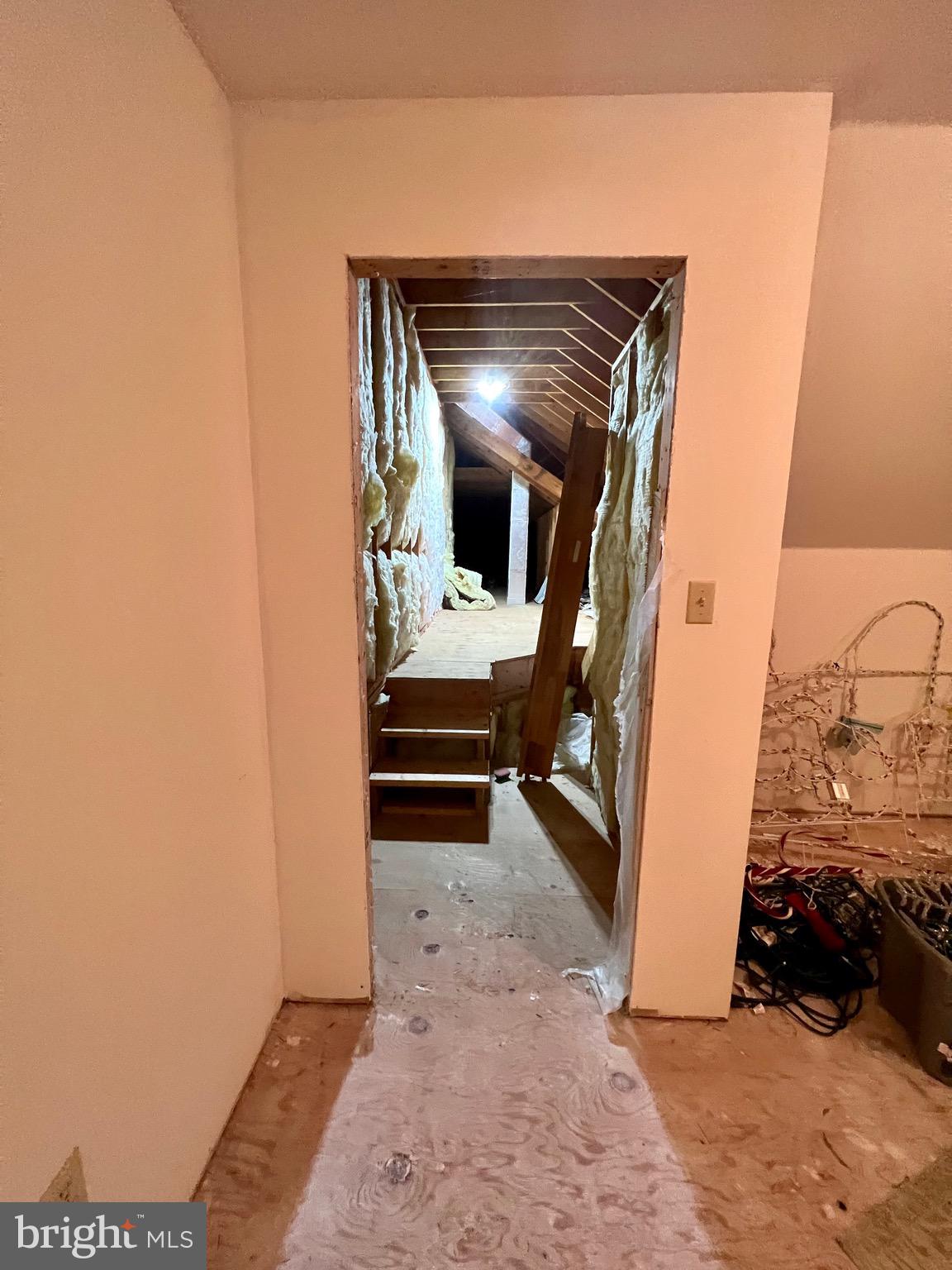 HAMMOCK POINTE - Residential