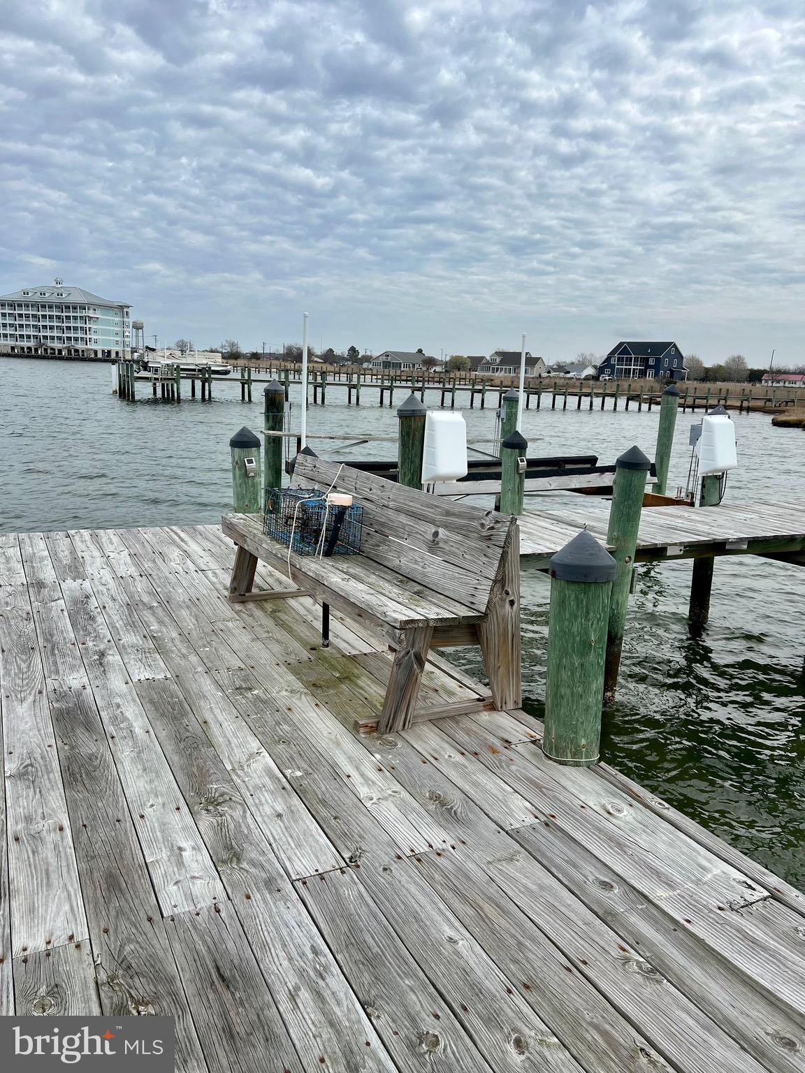 HAMMOCK POINTE - Residential