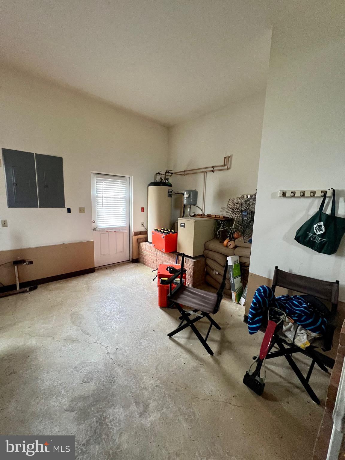 HAMMOCK POINTE - Residential