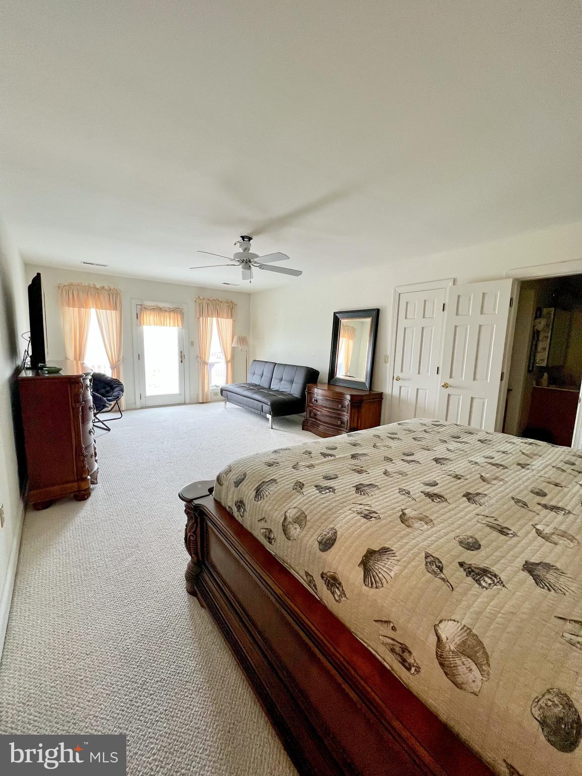 HAMMOCK POINTE - Residential