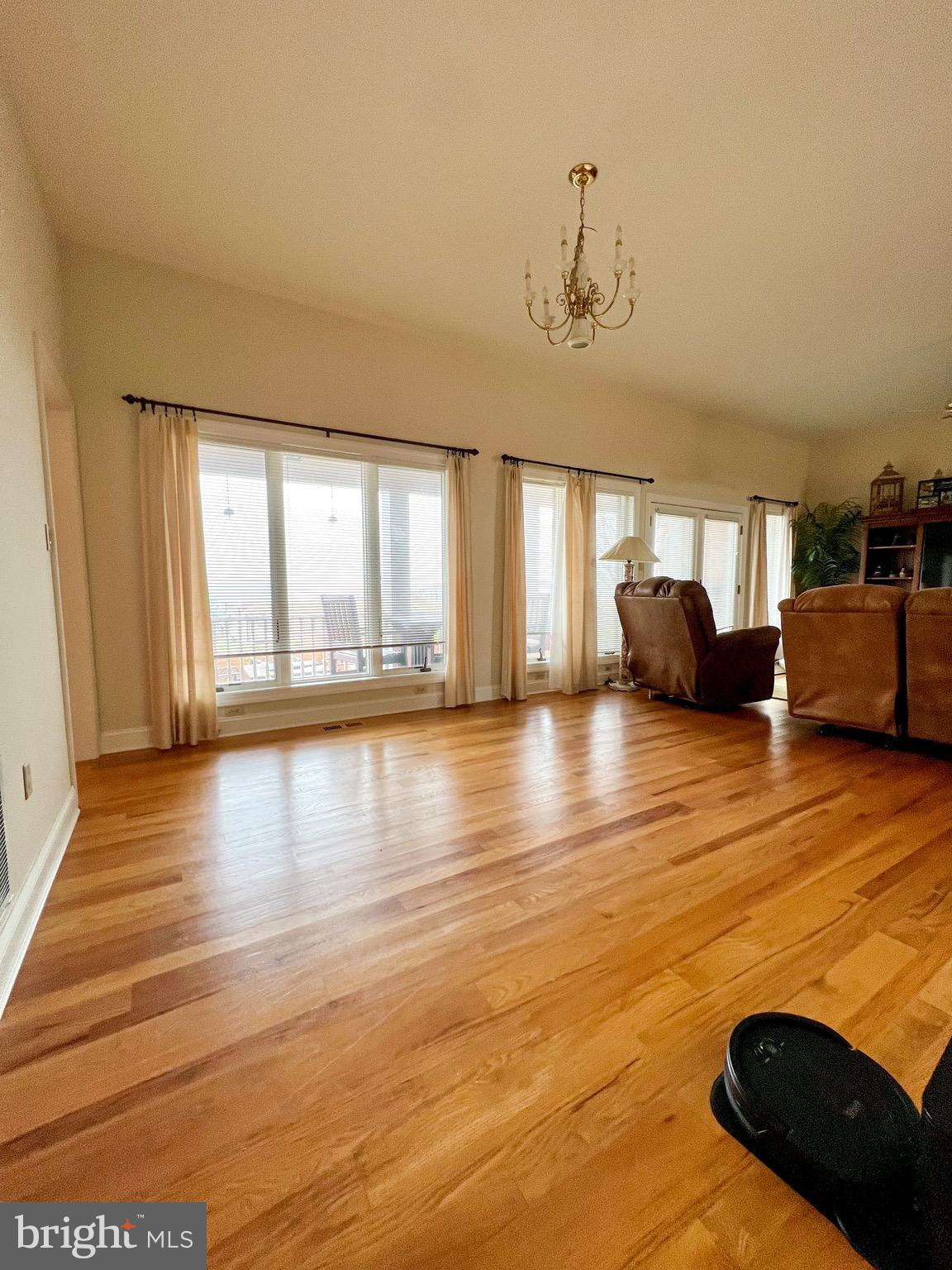 HAMMOCK POINTE - Residential