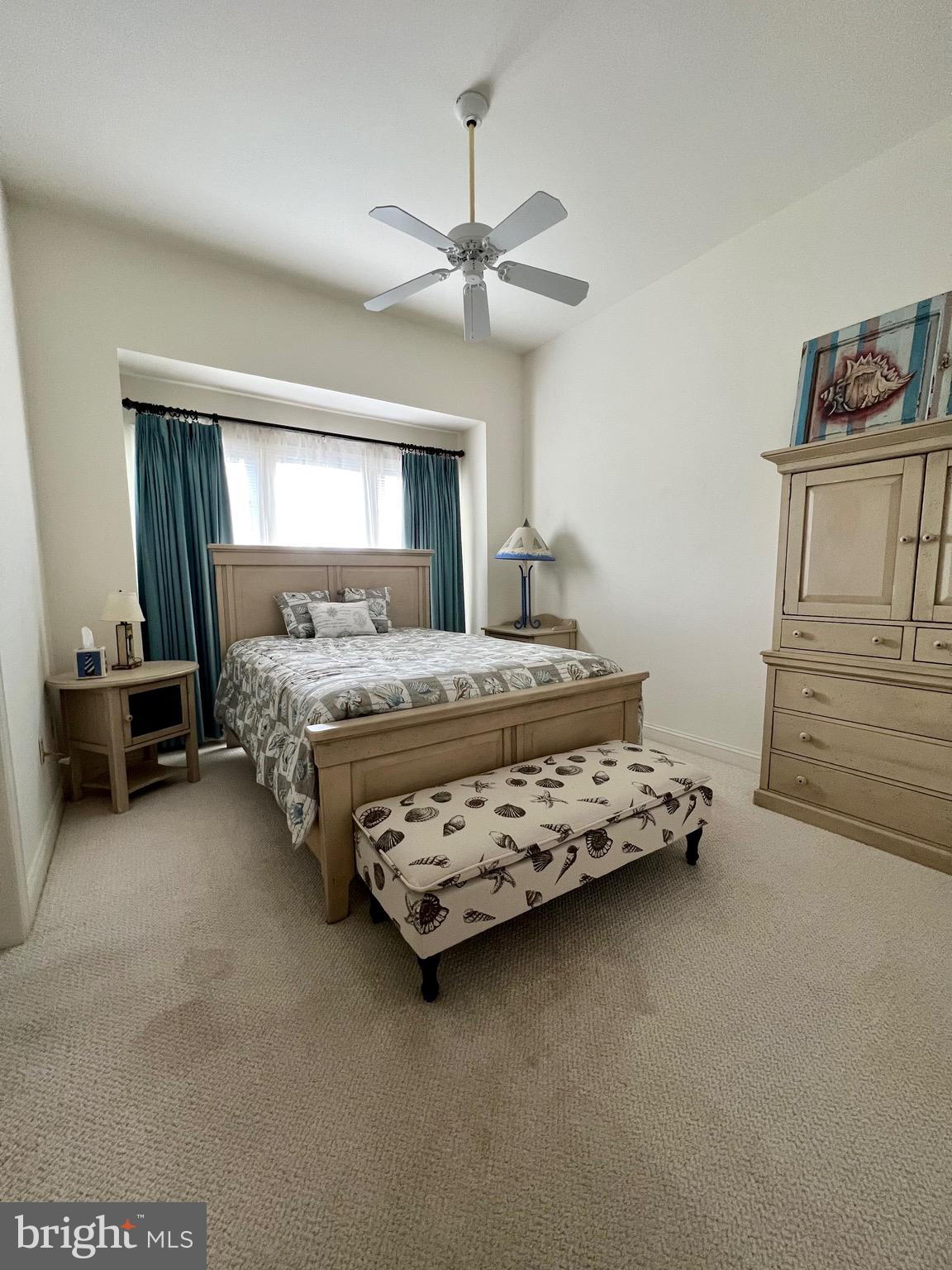 HAMMOCK POINTE - Residential