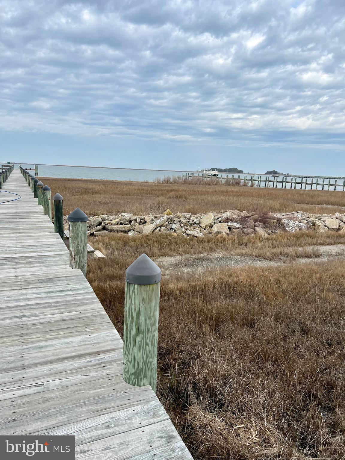 HAMMOCK POINTE - Residential