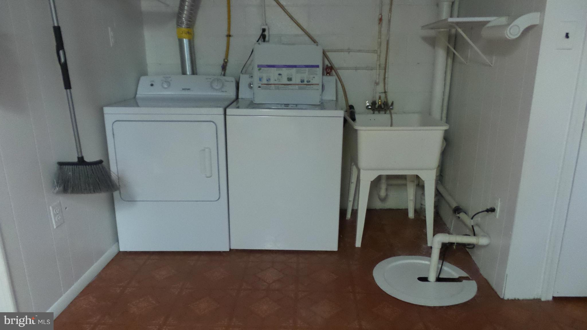 STONERIDGE - Residential Lease