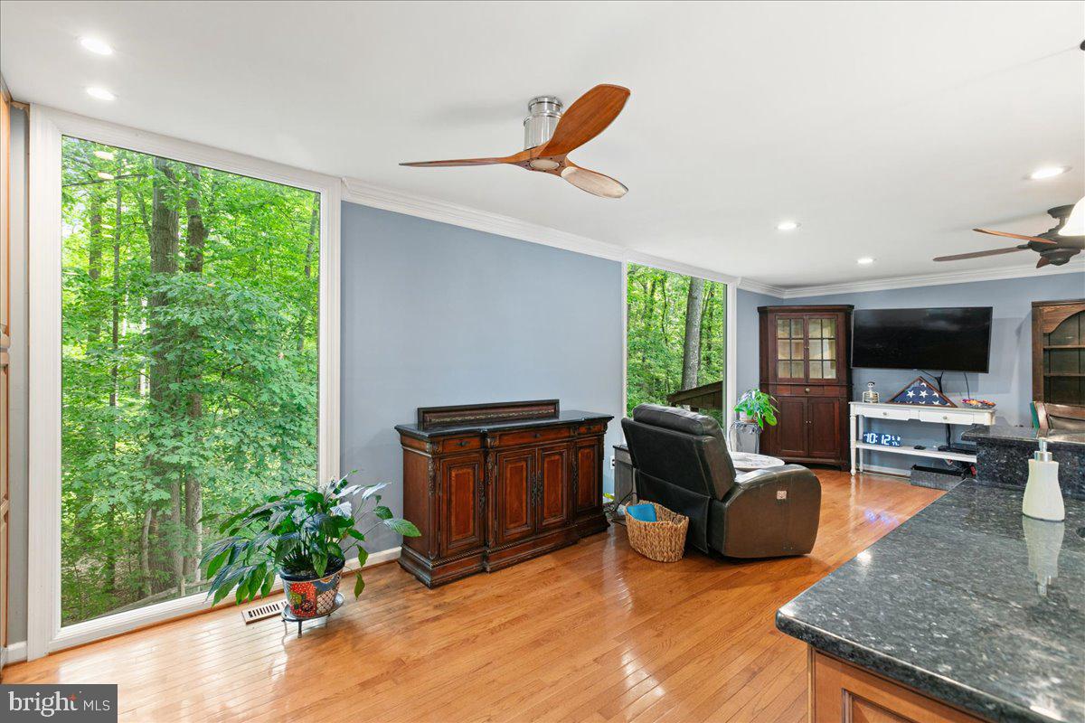 LONGWOOD KNOLLS - Residential