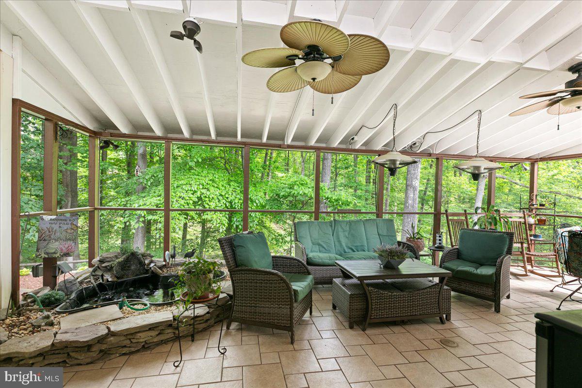 LONGWOOD KNOLLS - Residential