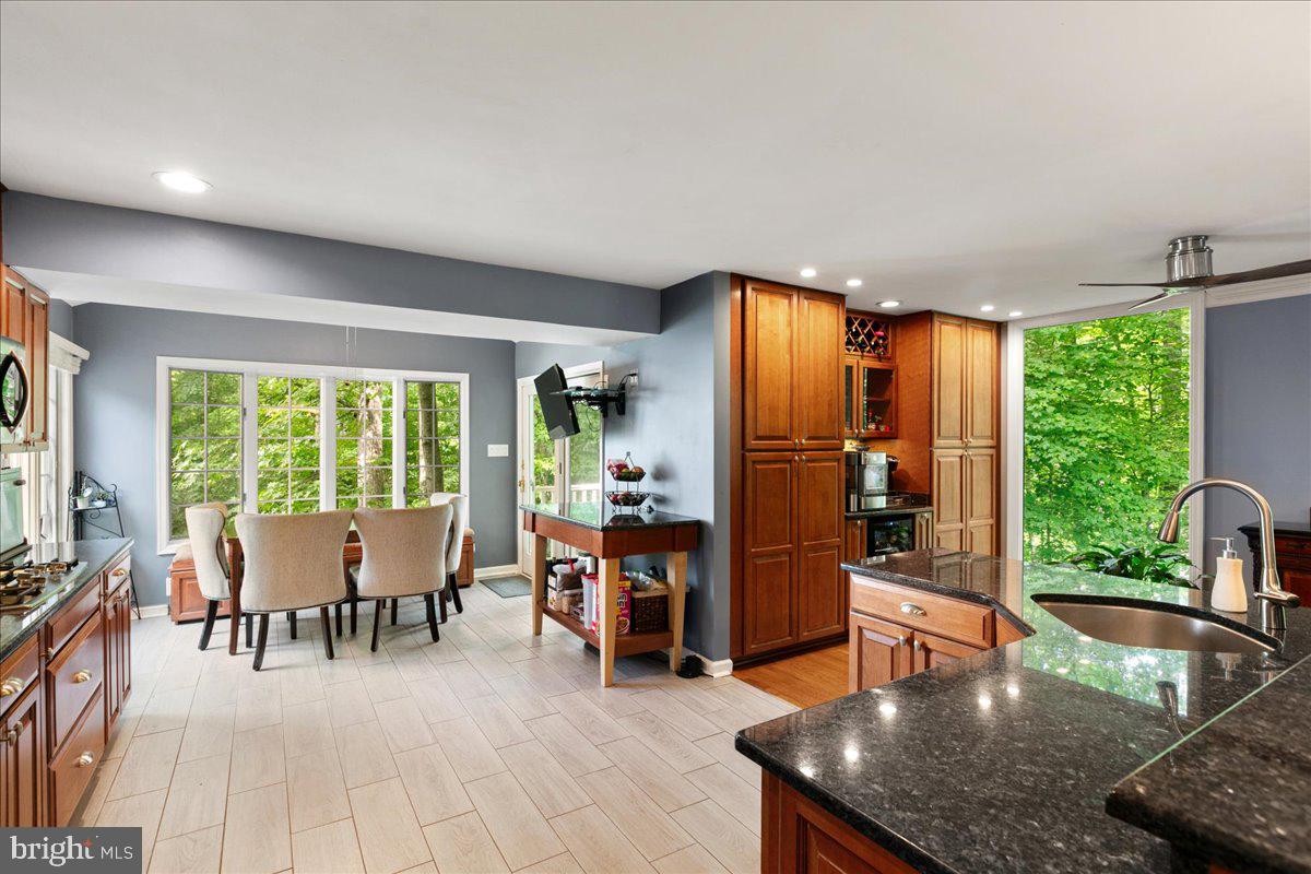 LONGWOOD KNOLLS - Residential