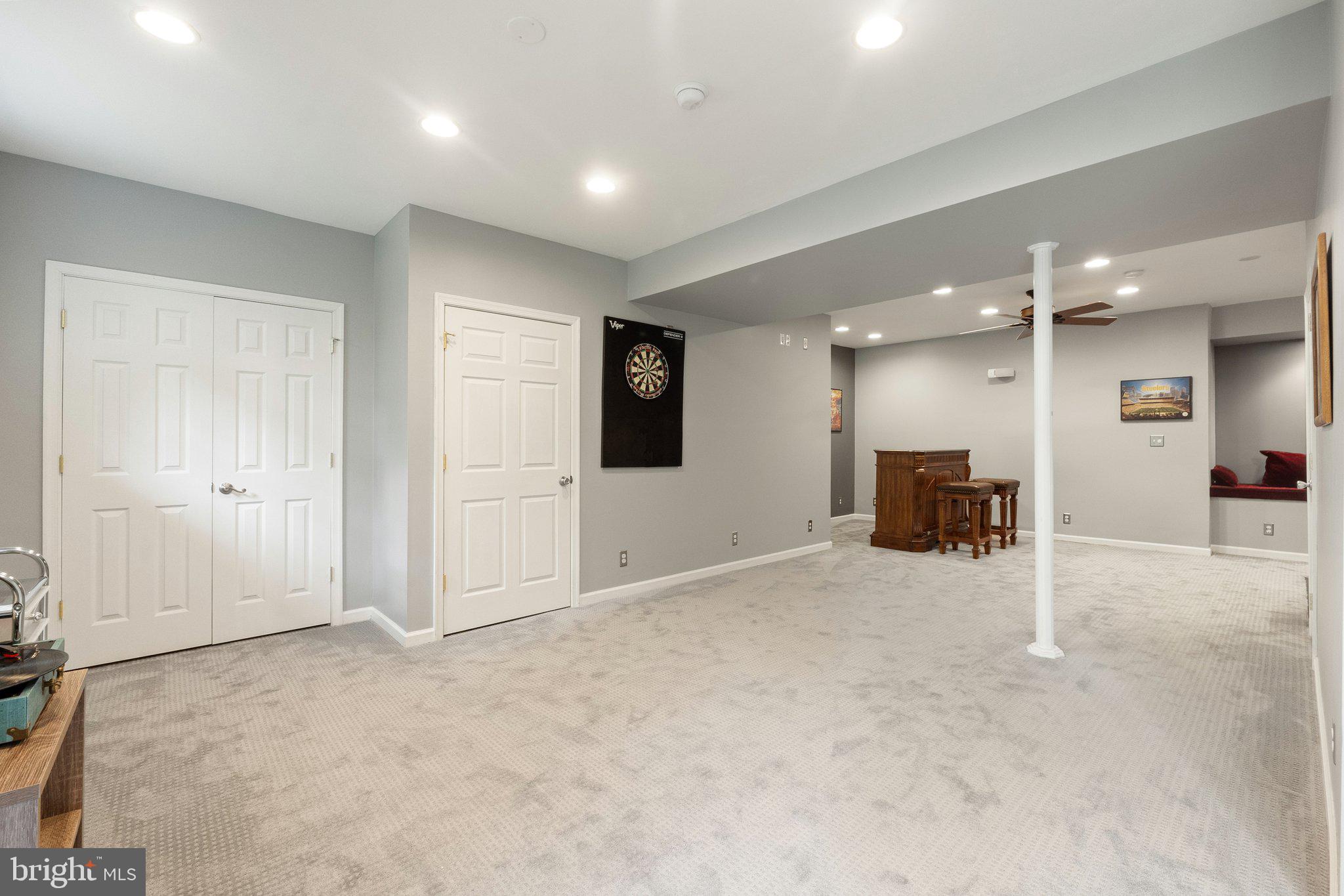 LOCUST HILL - Residential