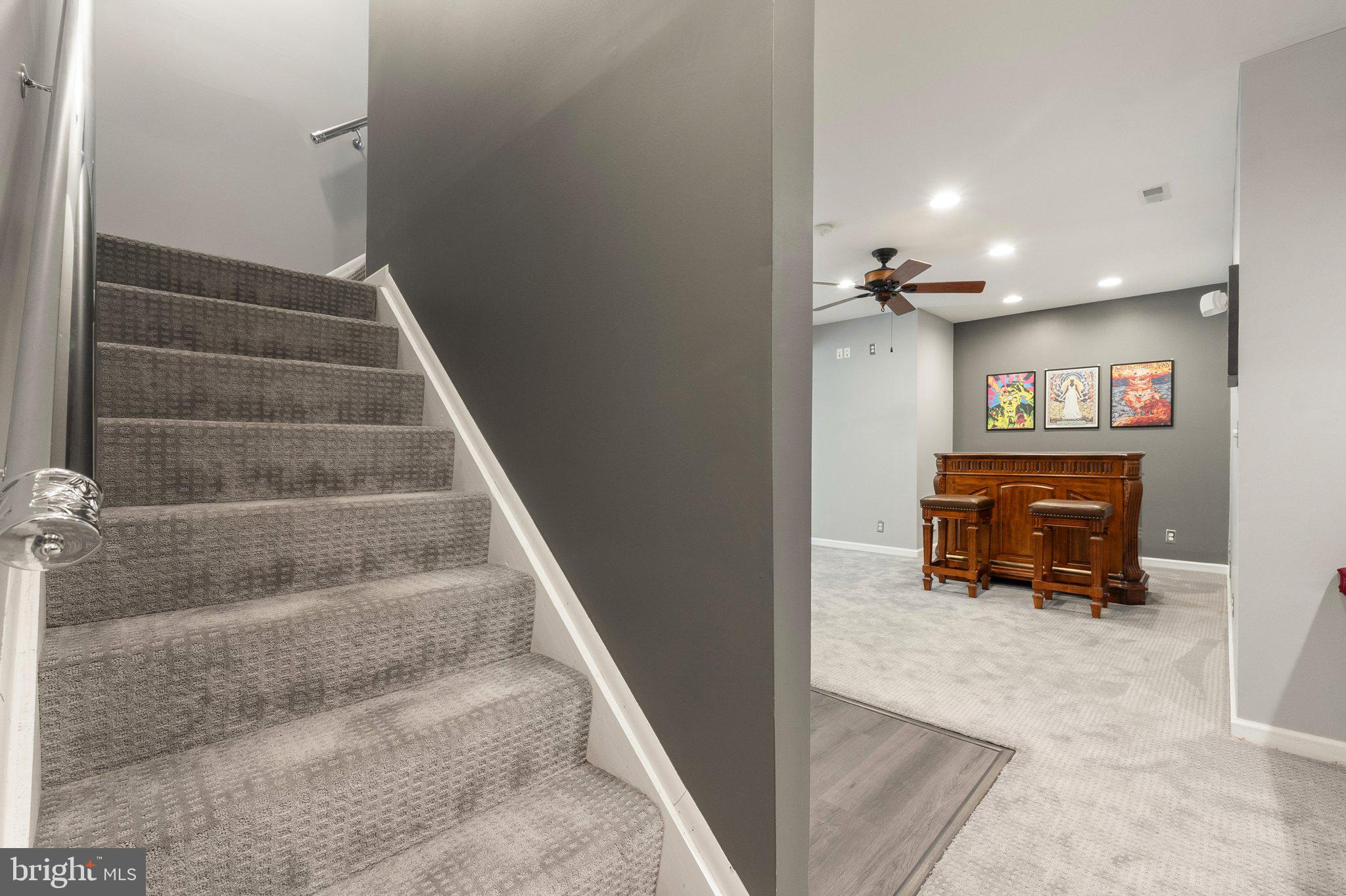 LOCUST HILL - Residential