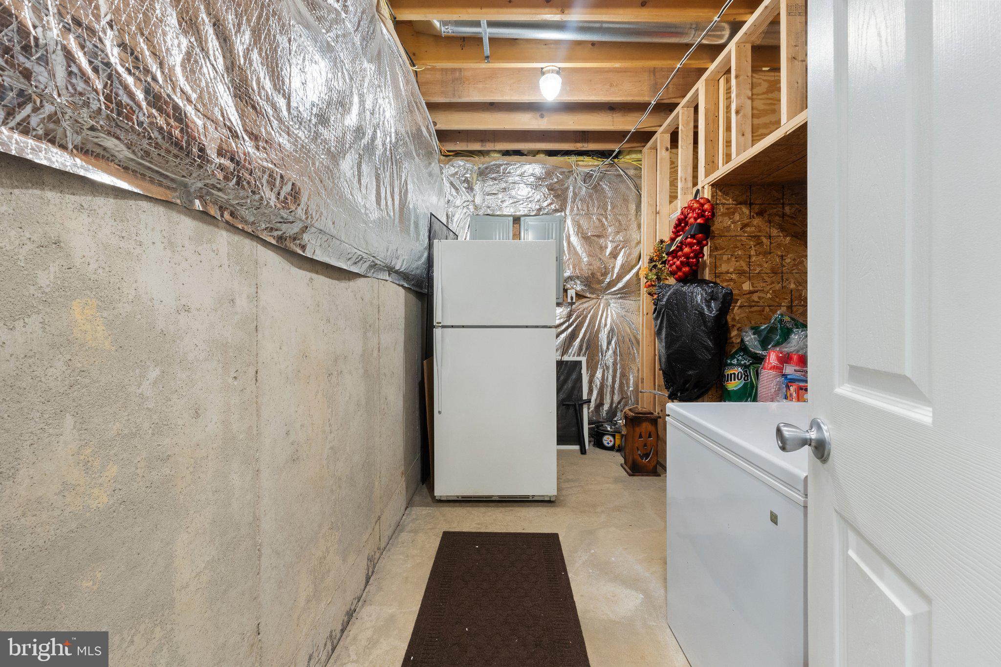 LOCUST HILL - Residential