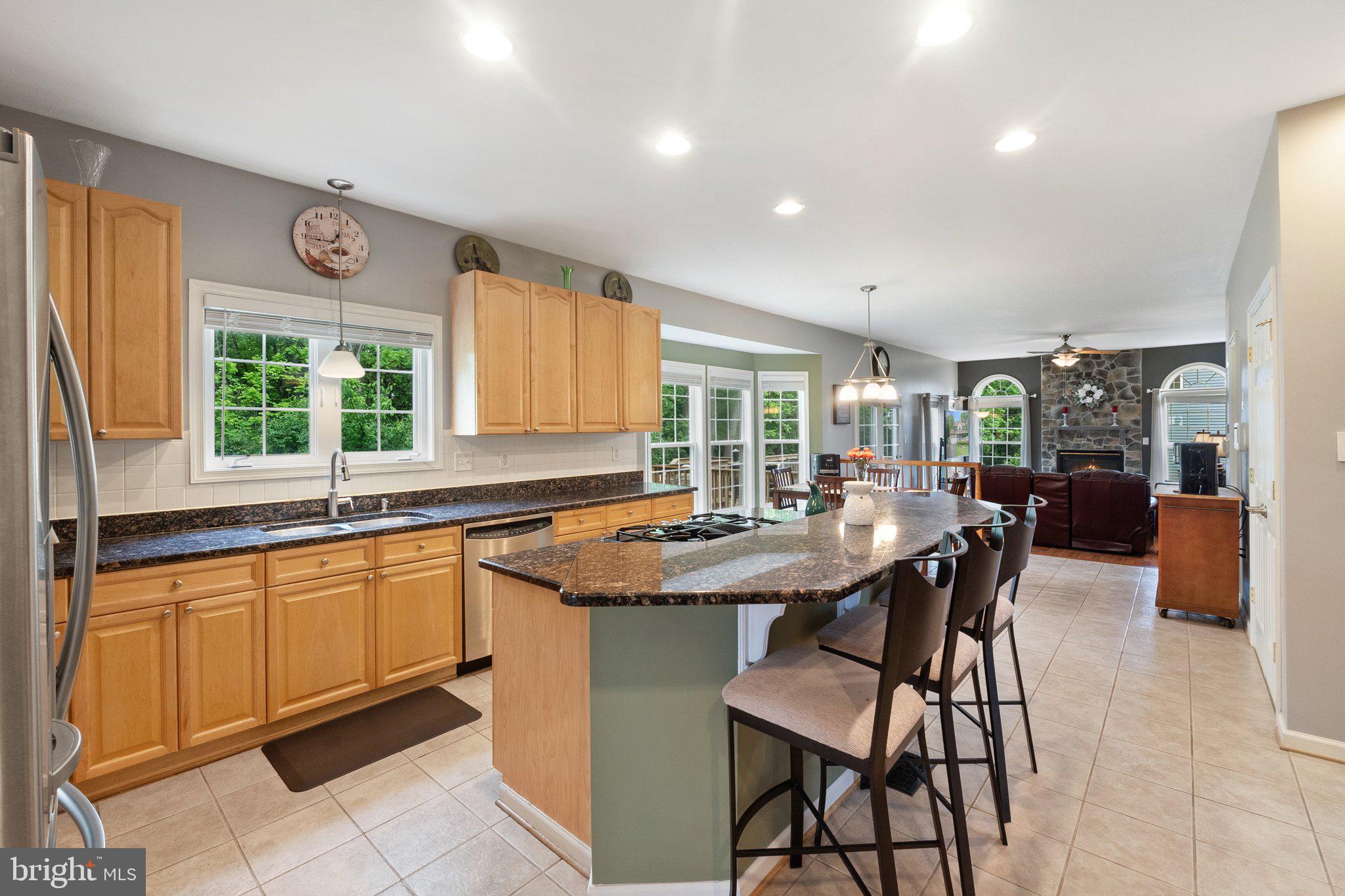 LOCUST HILL - Residential