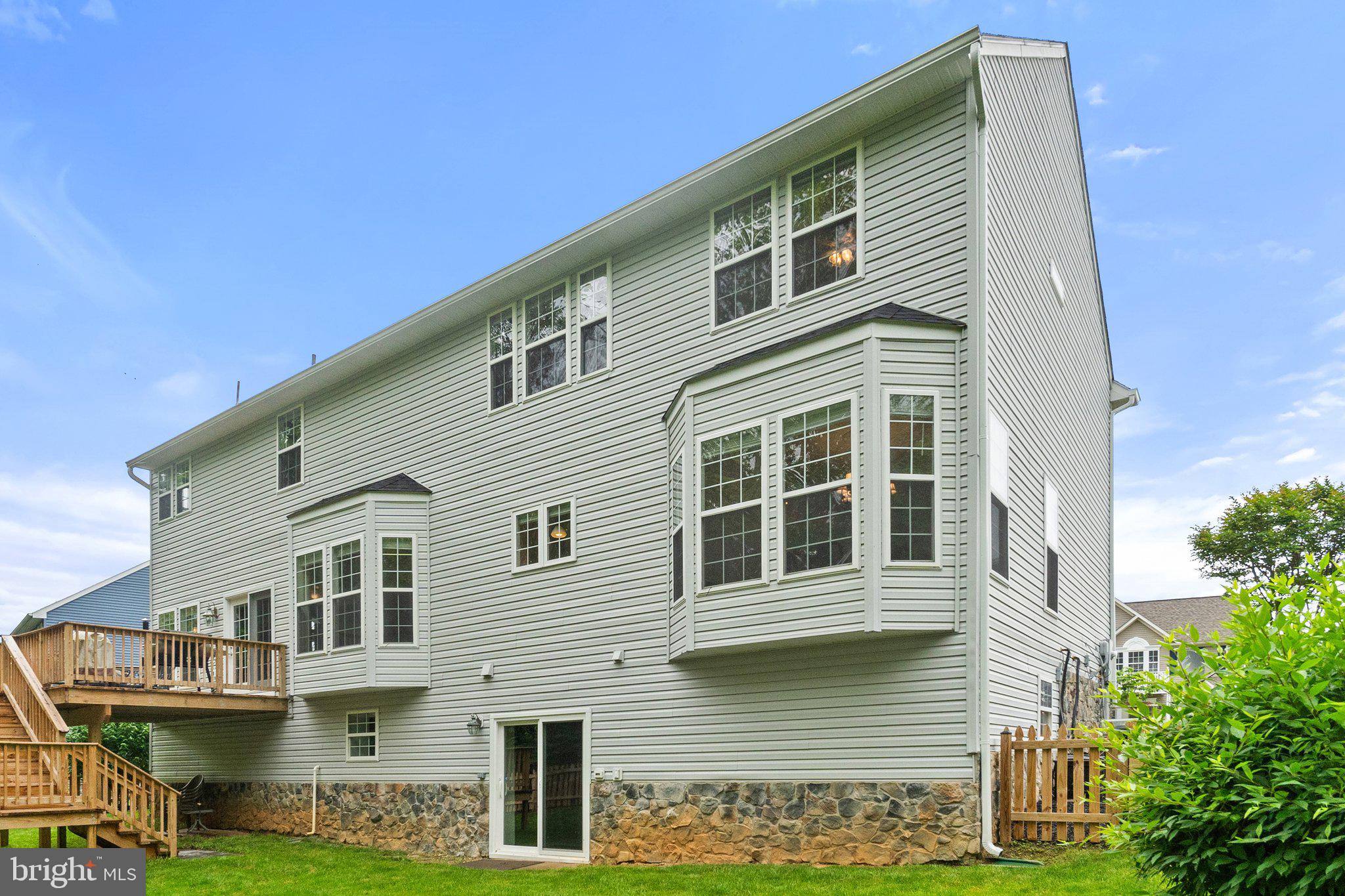 LOCUST HILL - Residential