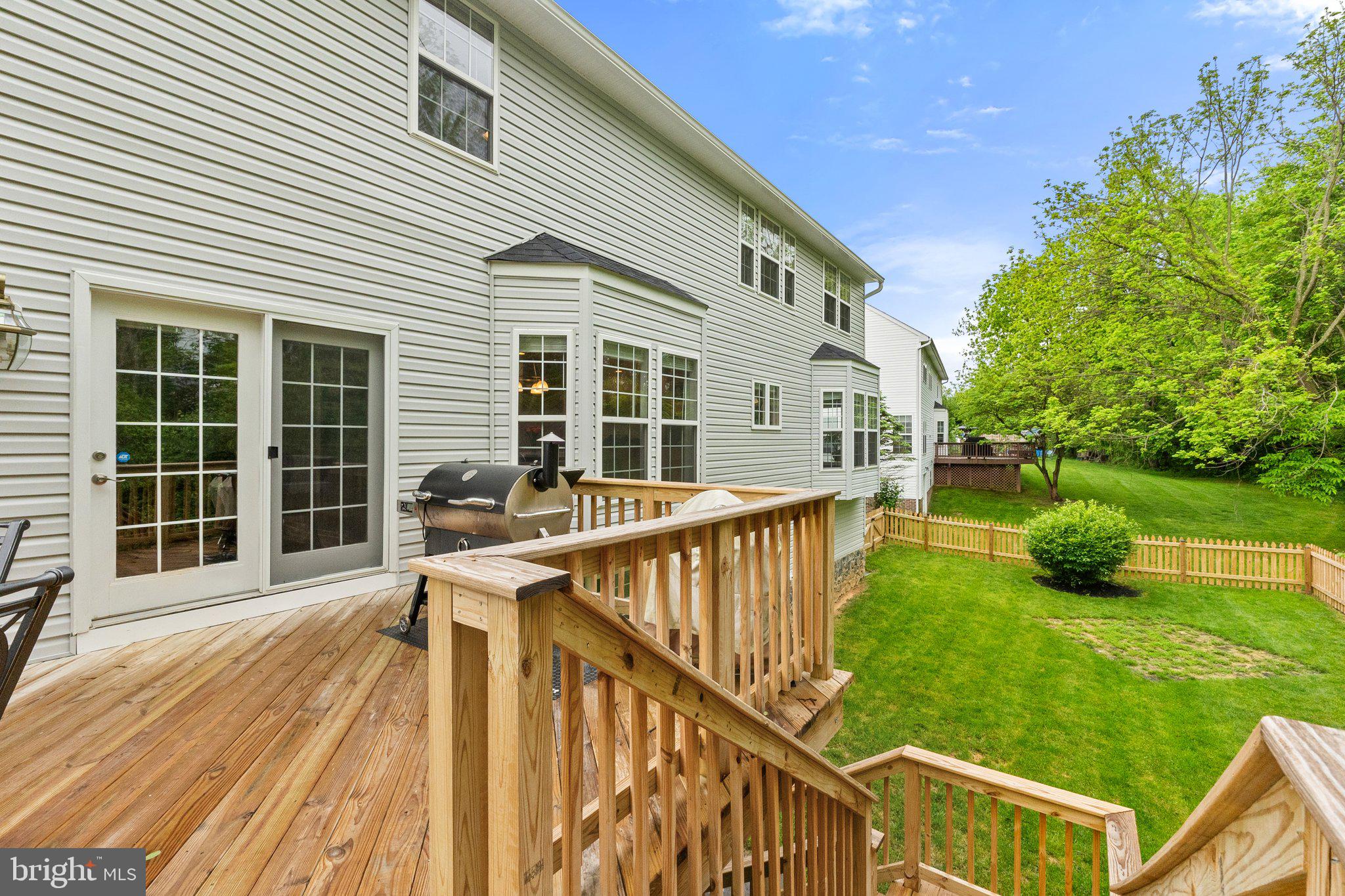 LOCUST HILL - Residential