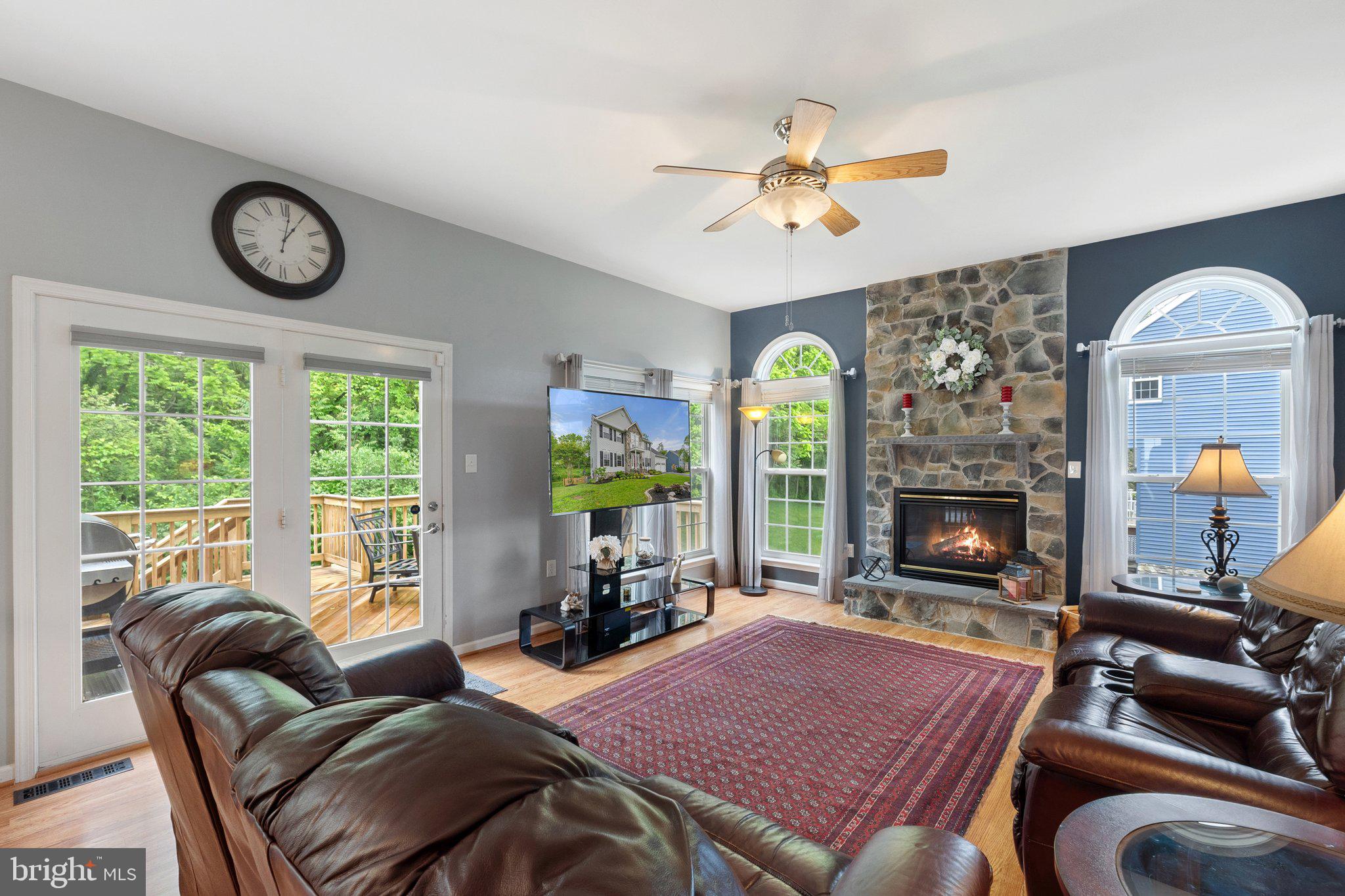 LOCUST HILL - Residential