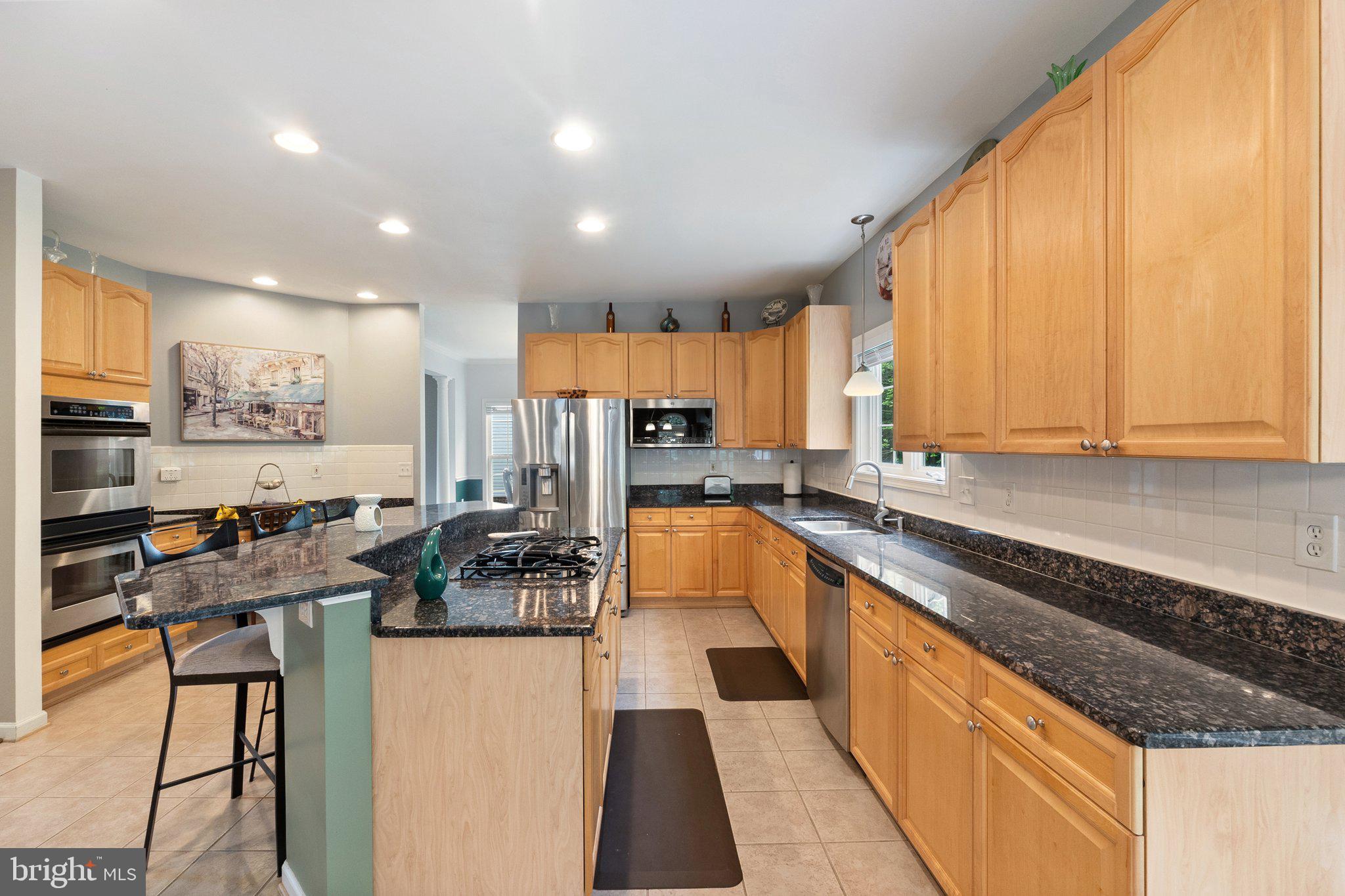 LOCUST HILL - Residential