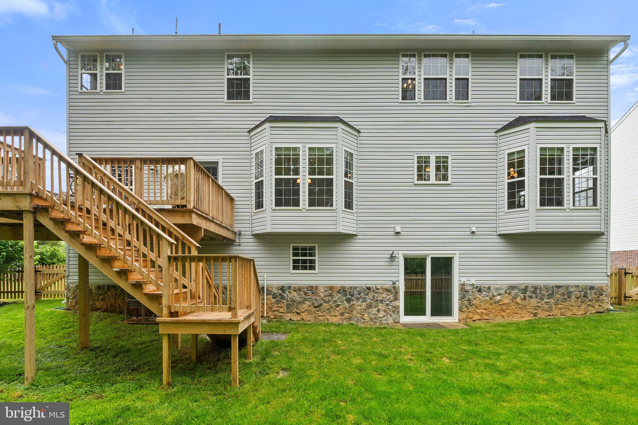 LOCUST HILL - Residential