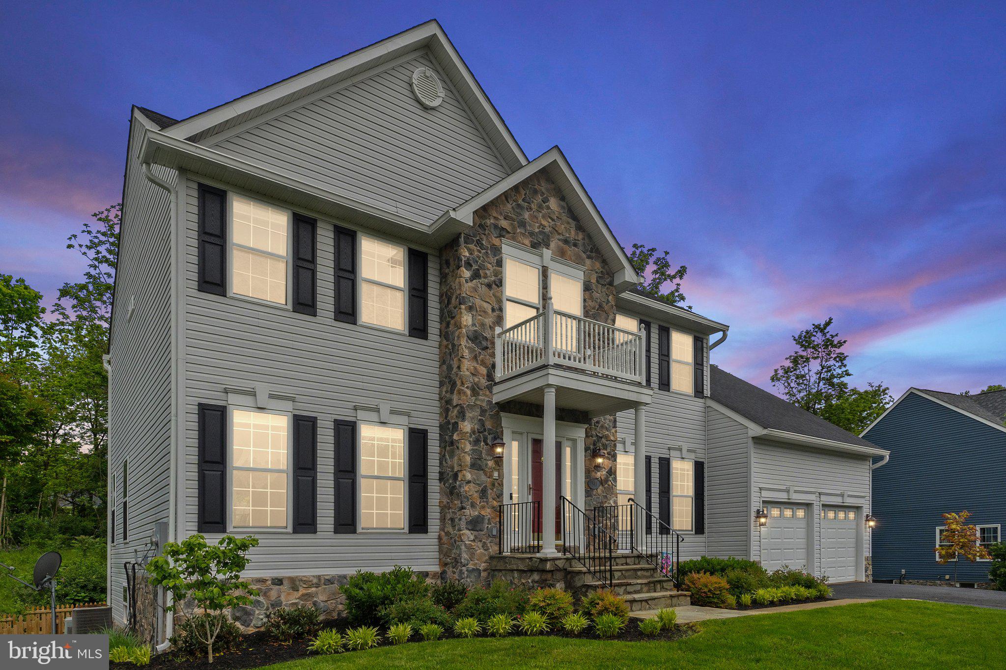 LOCUST HILL - Residential